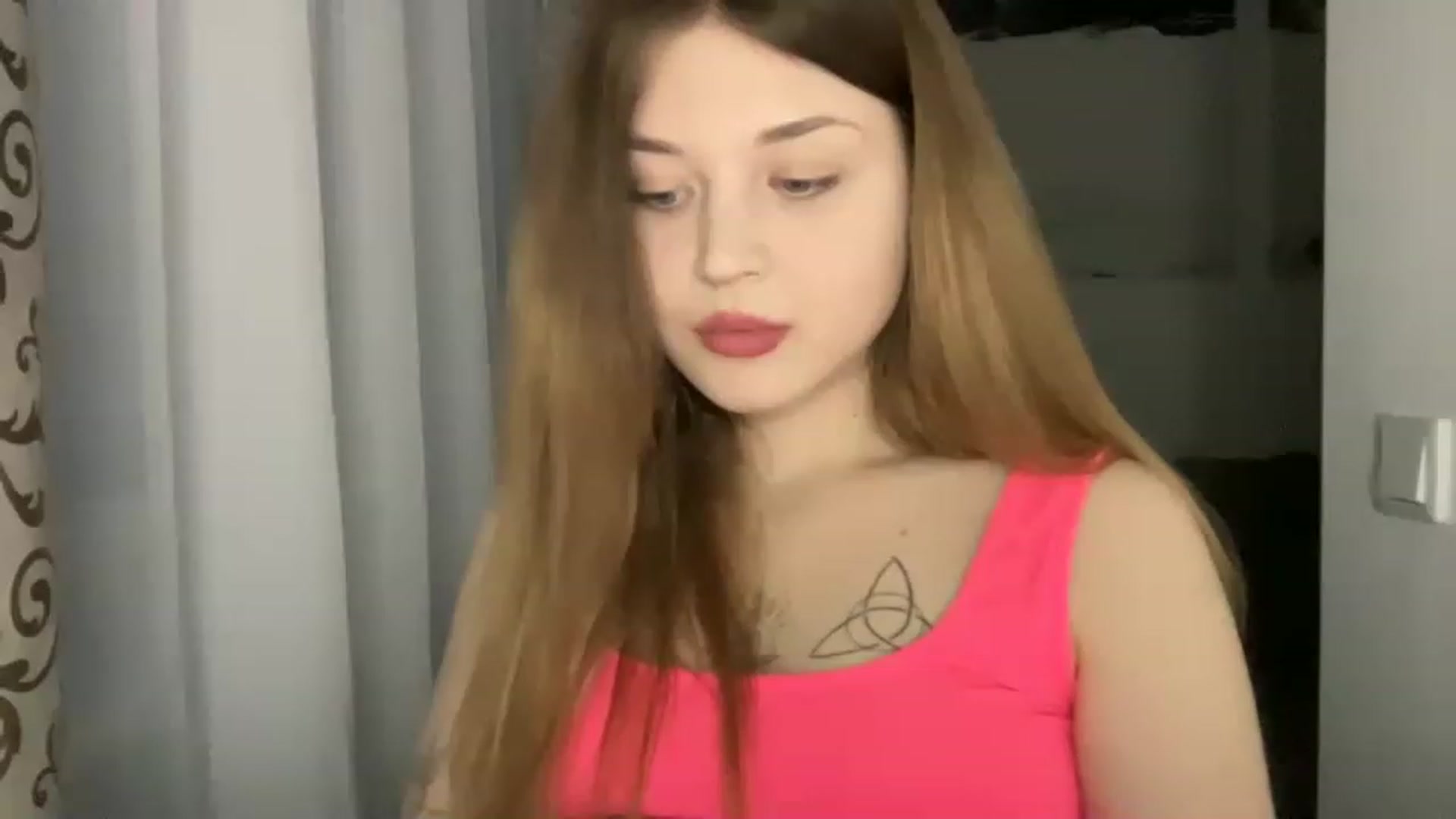 Gallery image thumbnail from Cassiopeeia's myfreecams stream on, 04/08/2023, 17:15 image 3 of 20