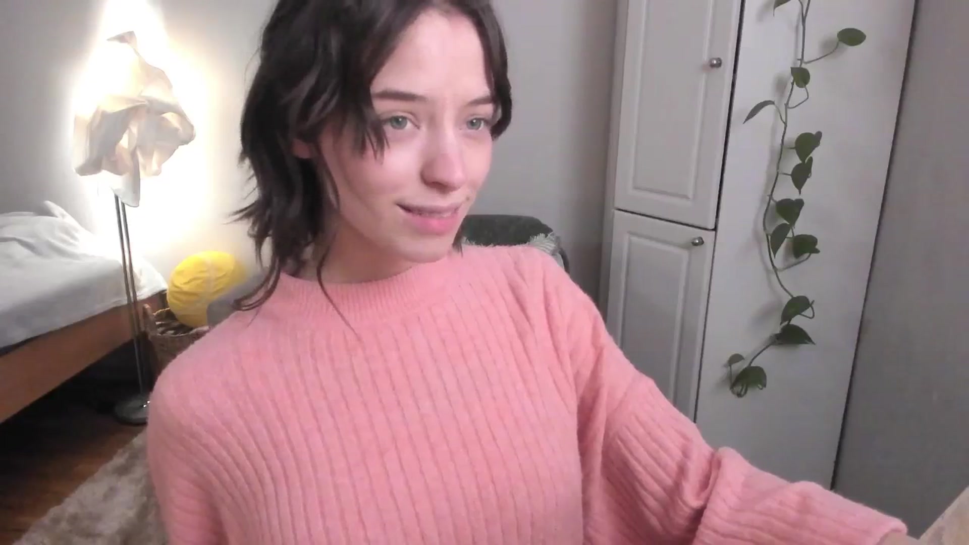 Gallery image thumbnail from CassislanD's myfreecams stream on, 04/25/2024, 18:46 image 17 of 20