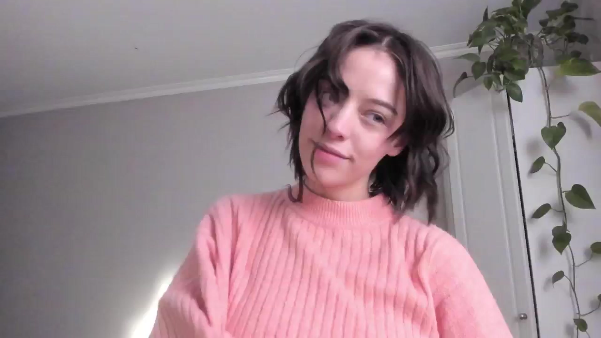 Gallery image thumbnail from CassislanD's myfreecams stream on, 04/25/2024, 18:46 image 6 of 20
