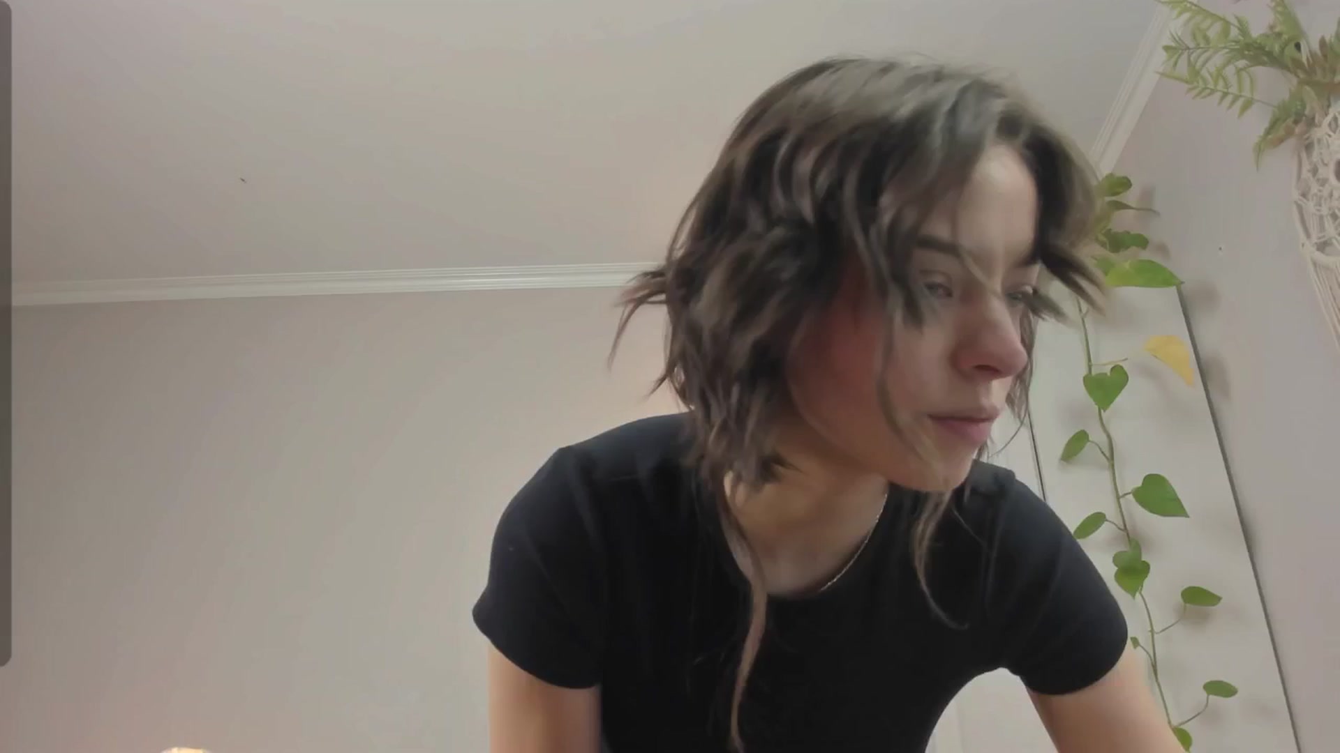 Gallery image thumbnail from CassislanD's myfreecams stream on, 05/03/2024, 12:01 image 3 of 20