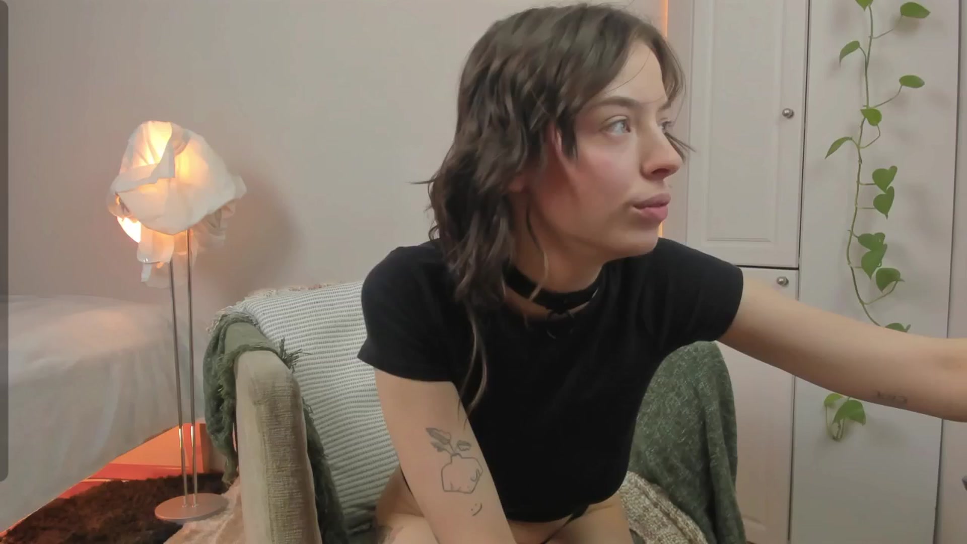Gallery image thumbnail from CassislanD's myfreecams stream on, 05/03/2024, 12:01 image 14 of 20