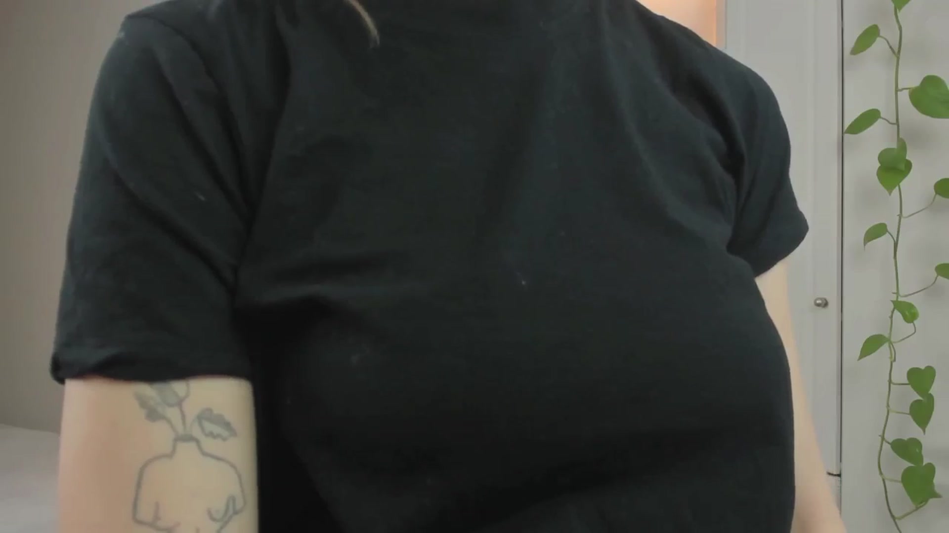 Gallery image thumbnail from CassislanD's myfreecams stream on, 05/15/2024, 14:13 image 16 of 20