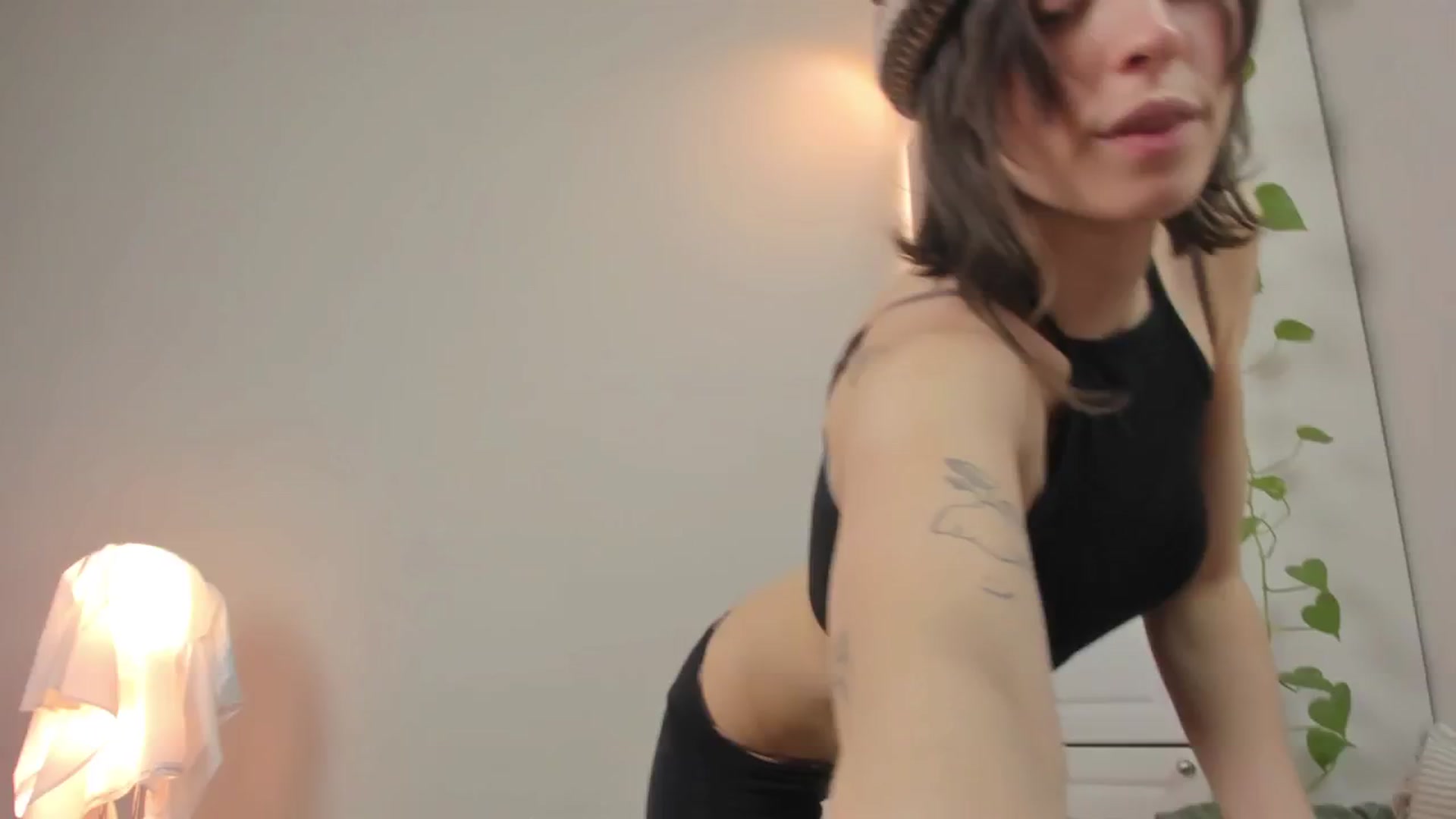 Gallery image thumbnail from CassislanD's myfreecams stream on, 06/12/2024, 18:43 image 10 of 20