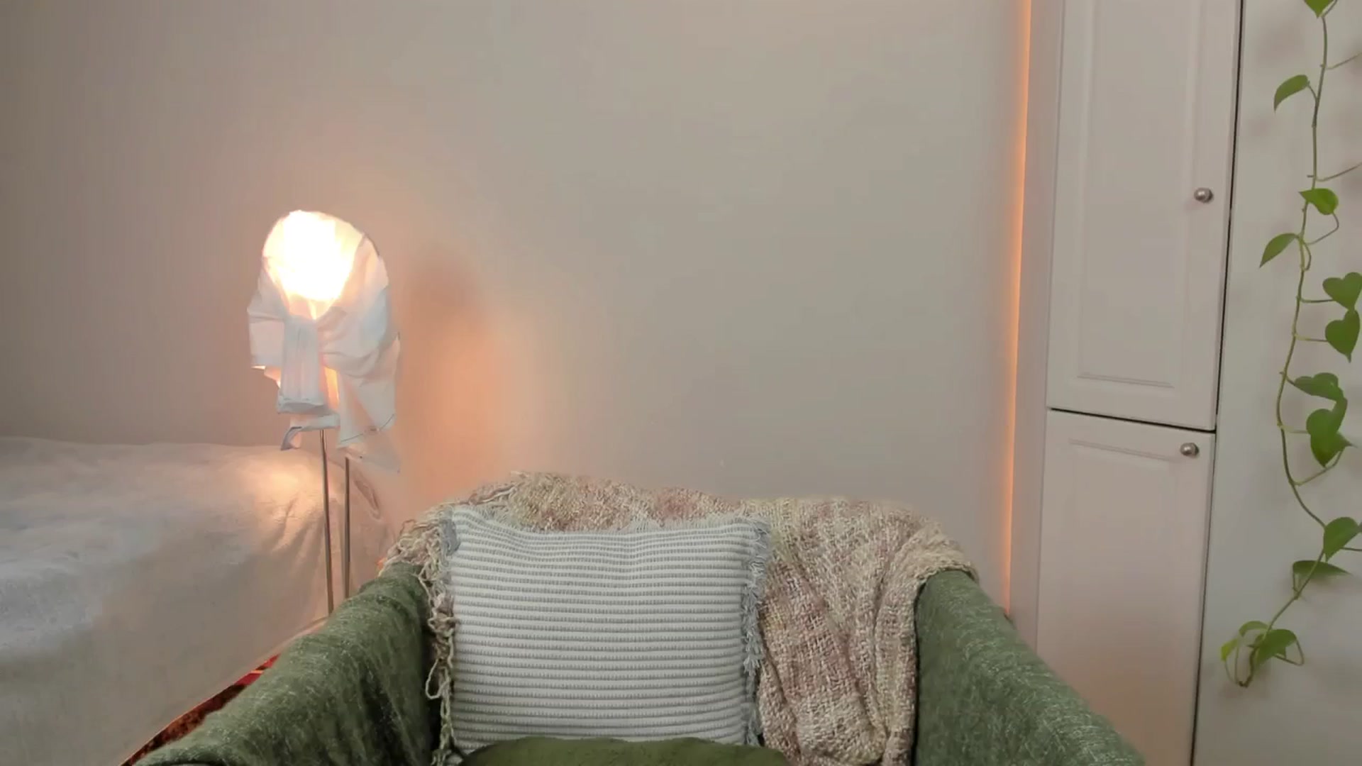 Gallery image thumbnail from CassislanD's myfreecams stream on, 06/25/2024, 14:43 image 15 of 20