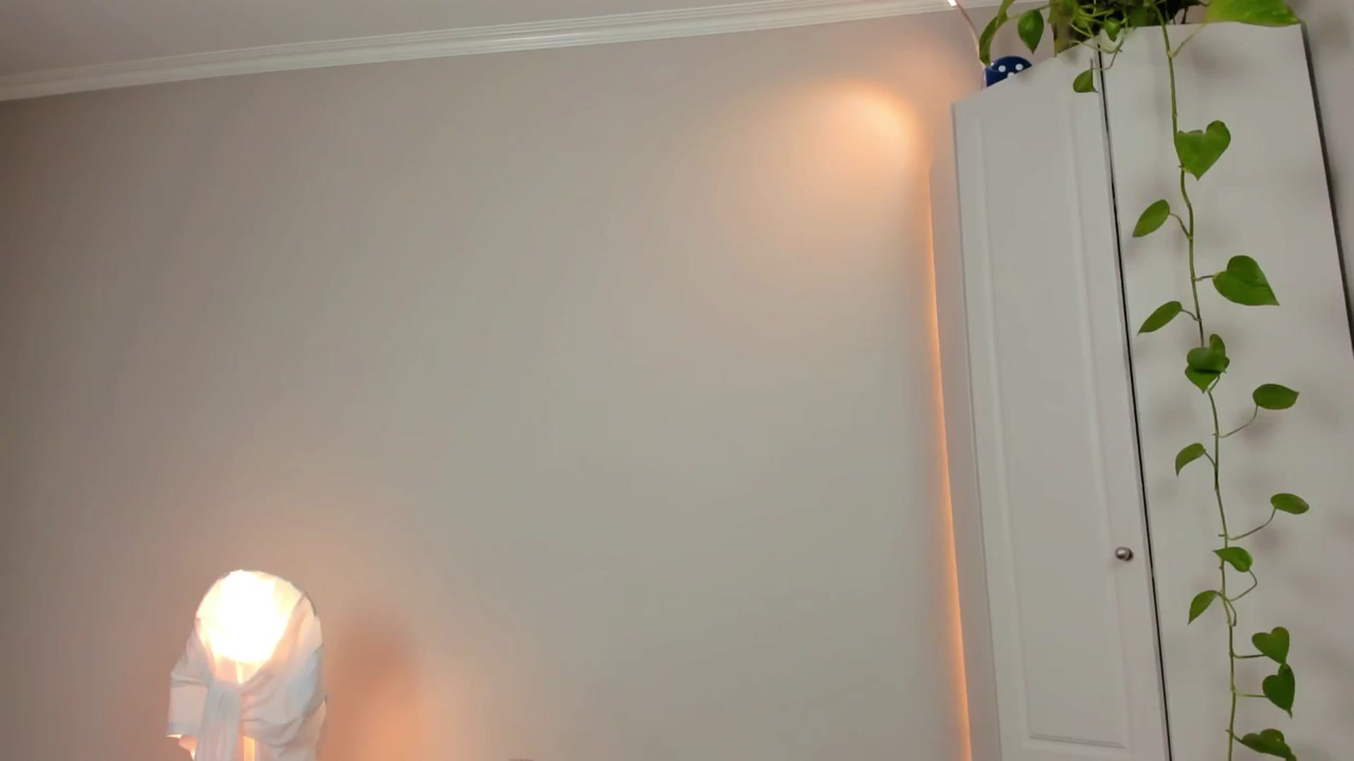 Gallery image thumbnail from CassislanD's myfreecams stream on, 06/25/2024, 14:43 image 8 of 20