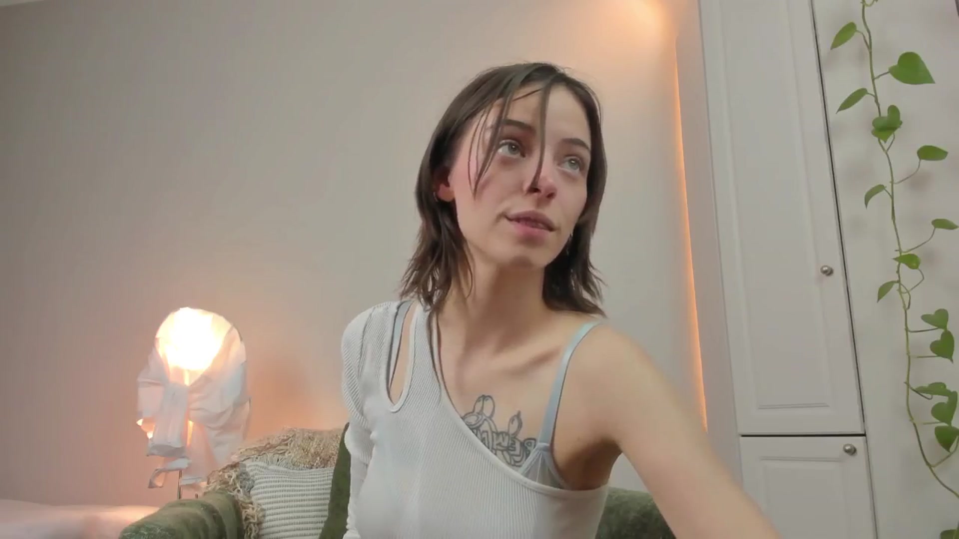 Gallery image thumbnail from CassislanD's myfreecams stream on, 06/26/2024, 19:31 image 6 of 20