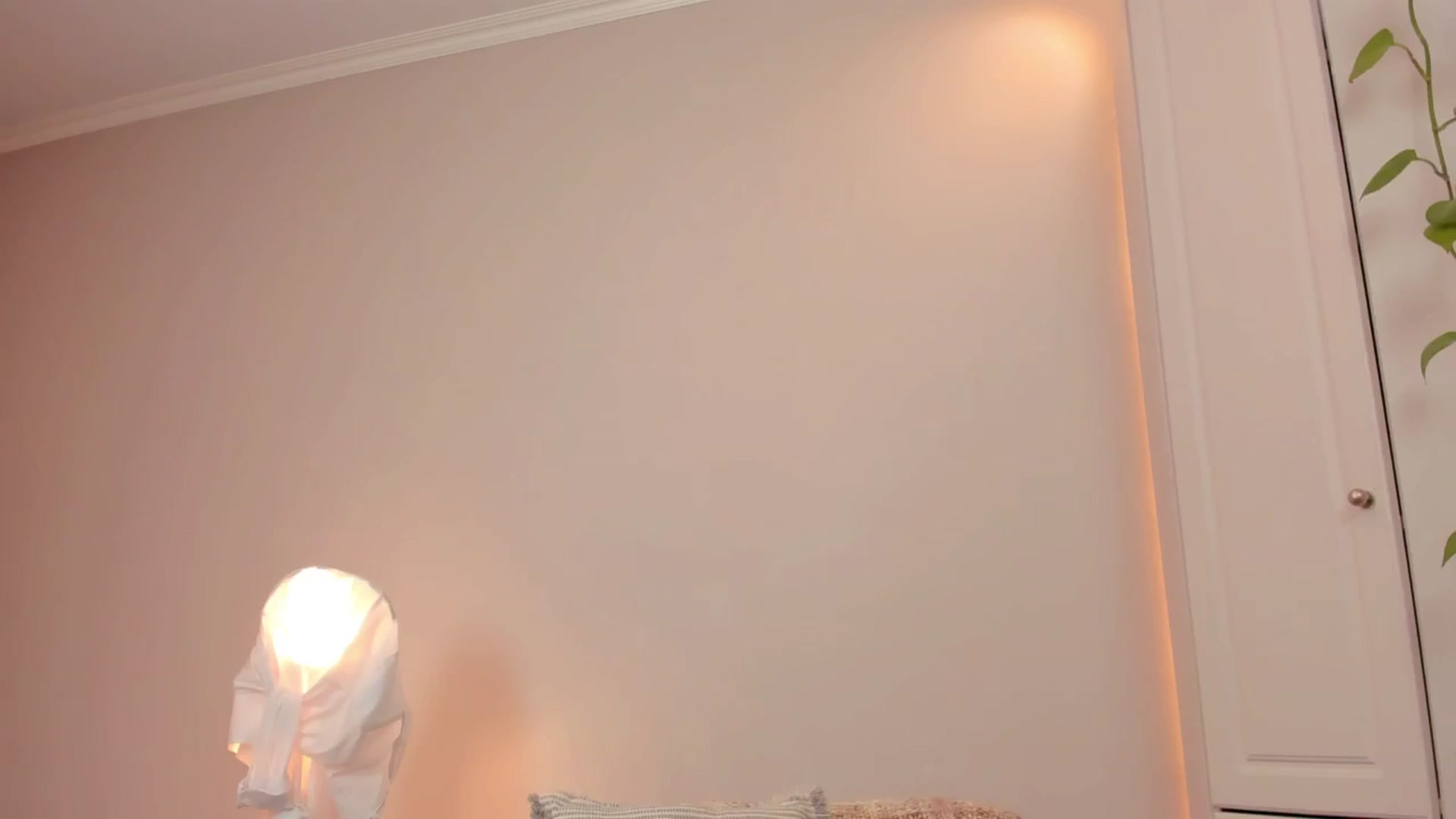 Gallery image thumbnail from CassislanD's myfreecams stream on, 06/27/2024, 14:01 image 9 of 20