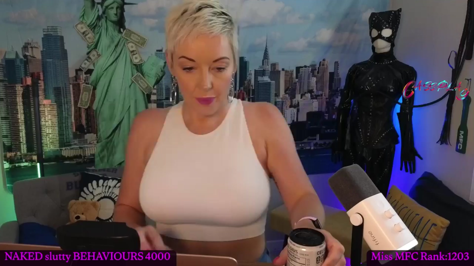 Gallery image thumbnail from Cassplay's myfreecams stream on, 03/28/2024, 18:44 image 4 of 20