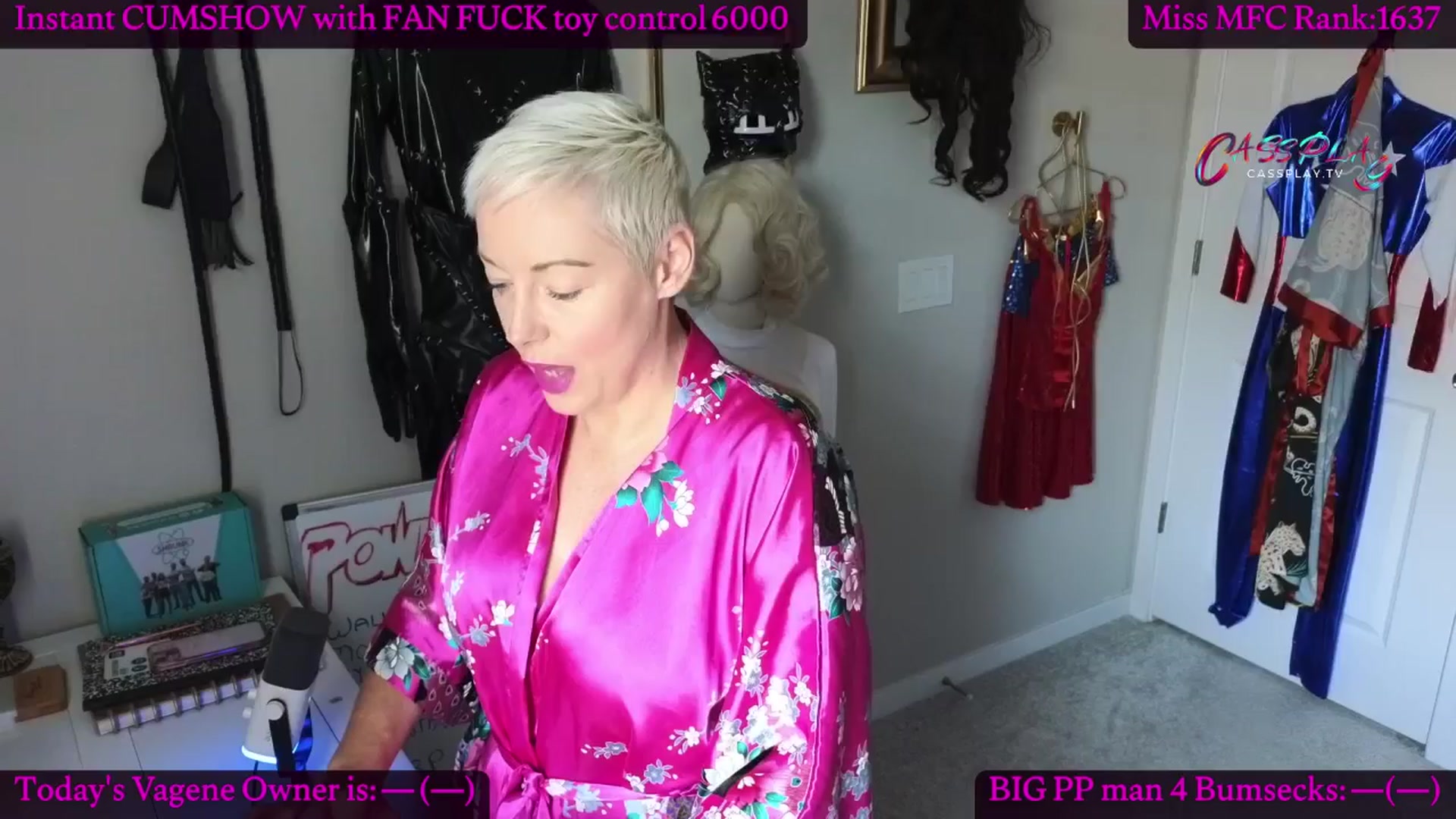 Gallery image thumbnail from Cassplay's myfreecams stream on, 07/16/2024, 17:06 image 1 of 20