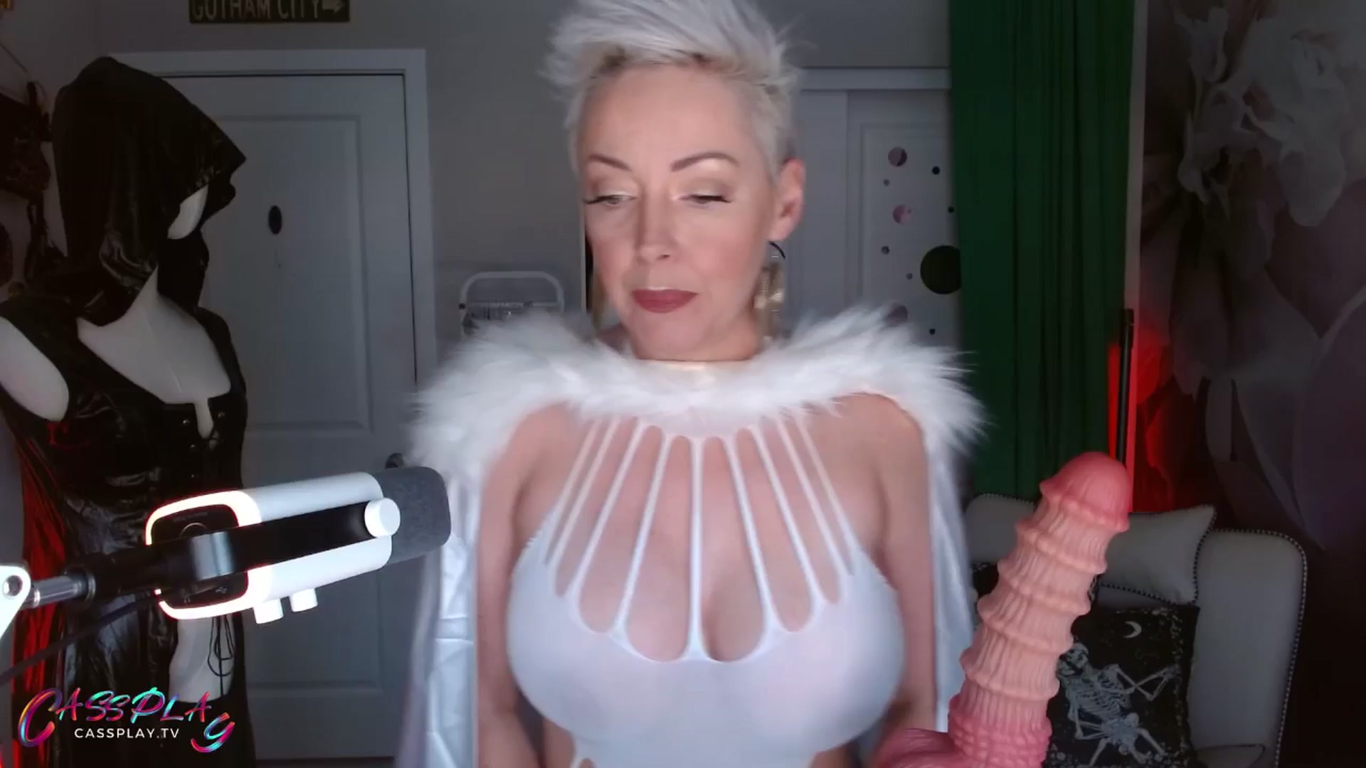 Gallery image thumbnail from Cassplay's myfreecams stream on, 05/18/2025, 18:01 image 6 of 20
