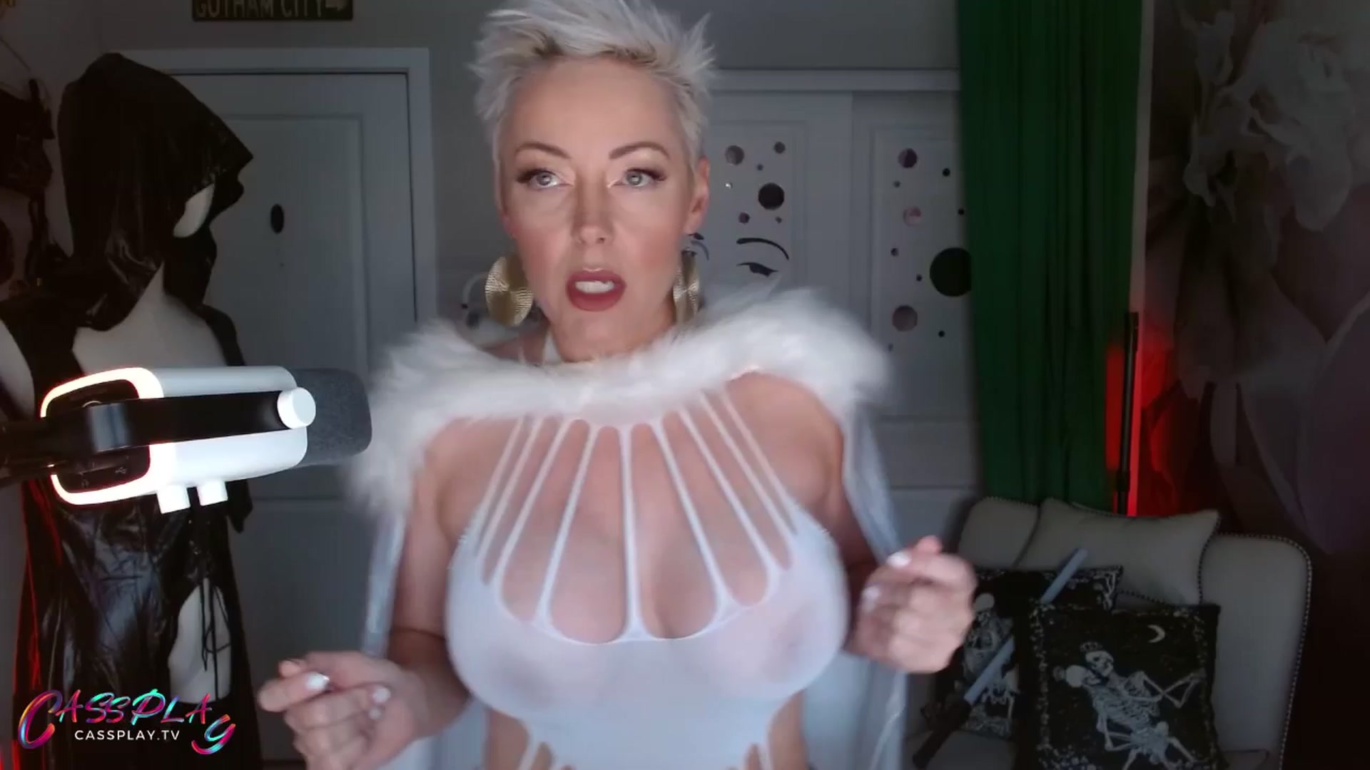 Gallery image thumbnail from Cassplay's myfreecams stream on, 05/18/2025, 18:01 image 1 of 20