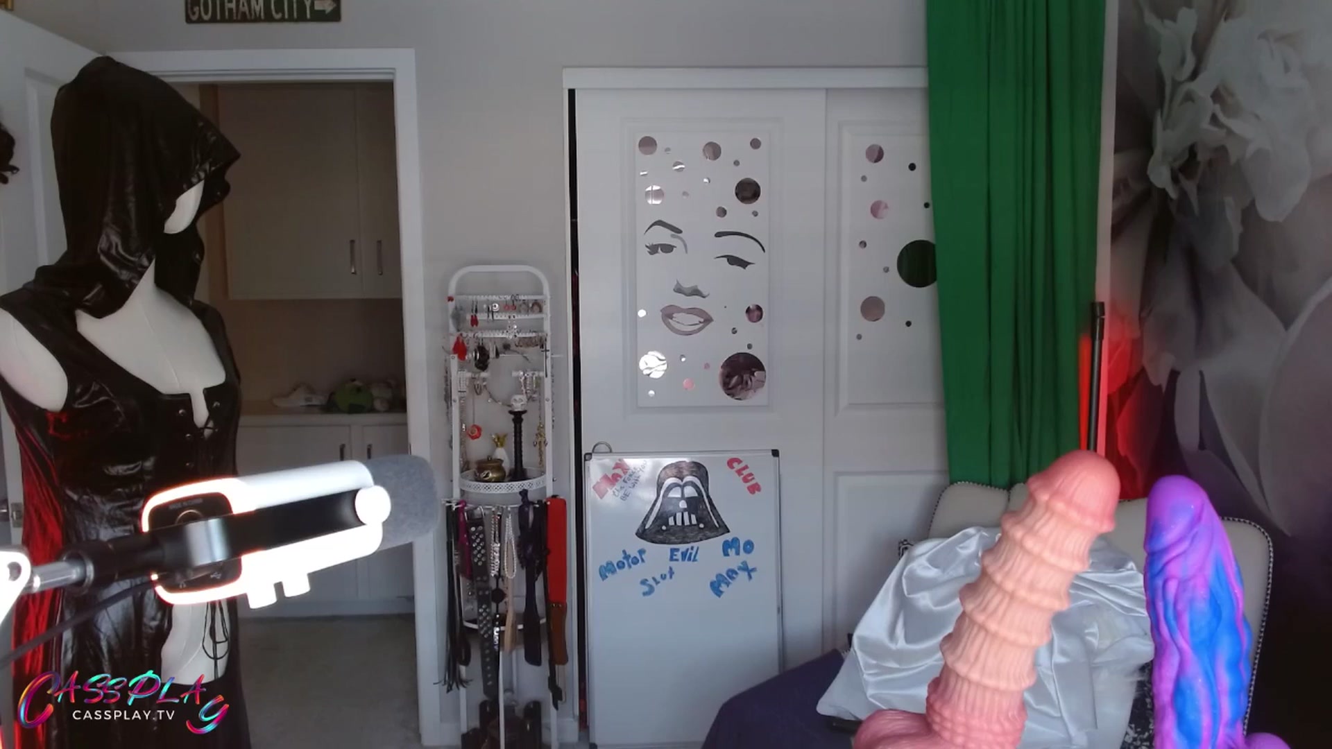 Gallery image thumbnail from Cassplay's myfreecams stream on, 05/18/2025, 18:01 image 8 of 20