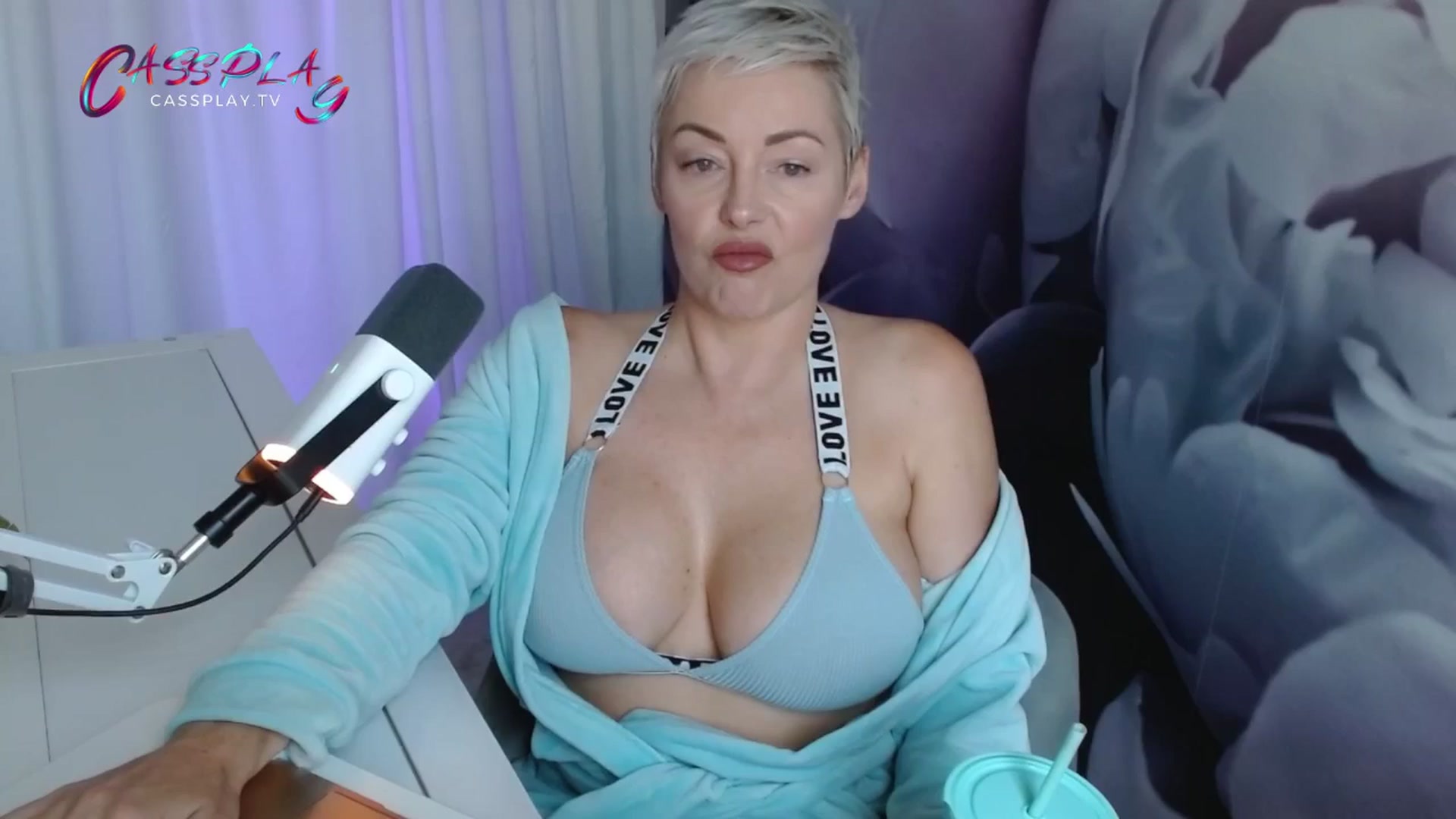 Gallery image thumbnail from Cassplay's myfreecams stream on, 06/02/2025, 23:58 image 10 of 20