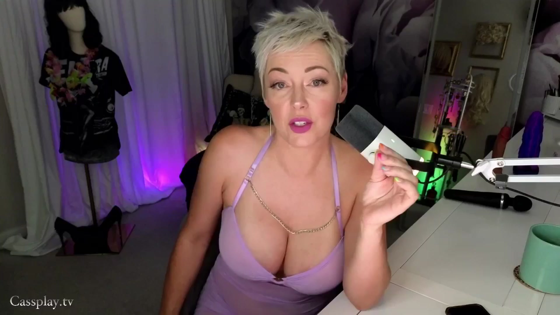 Gallery image thumbnail from Cassplay's myfreecams stream on, 06/16/2025, 23:59 image 4 of 20