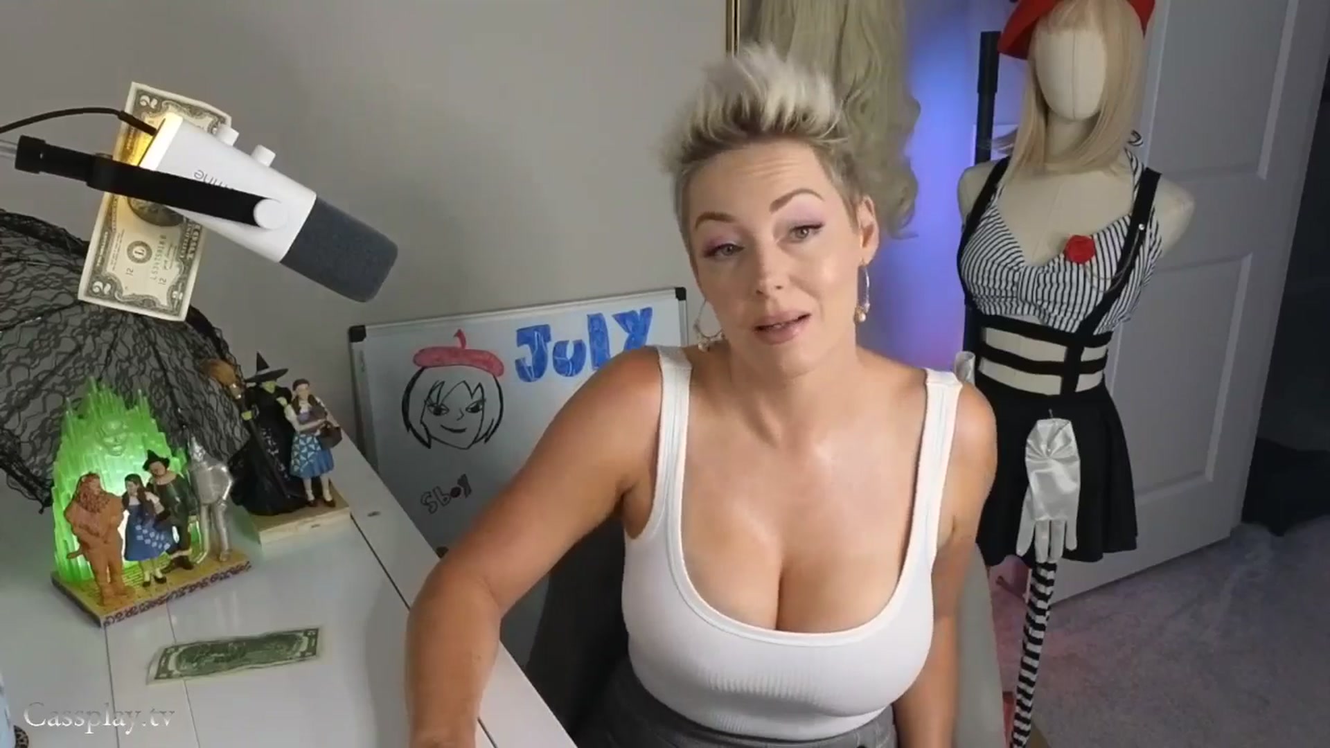 Gallery image thumbnail from Cassplay's myfreecams stream on, 07/11/2025, 01:03 image 9 of 20