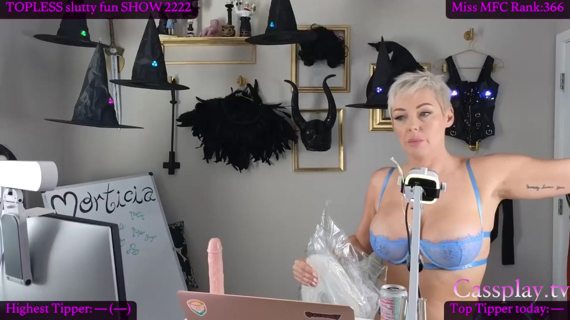 Gallery image thumbnail from Cassplay's myfreecams stream on, 08/27/2025, 21:37 image 6 of 20
