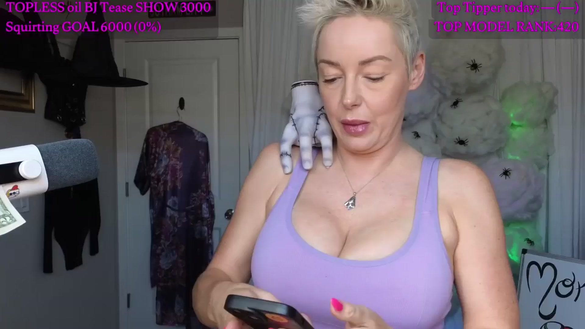 Gallery image thumbnail from Cassplay's myfreecams stream on, 09/08/2025, 23:24 image 1 of 20