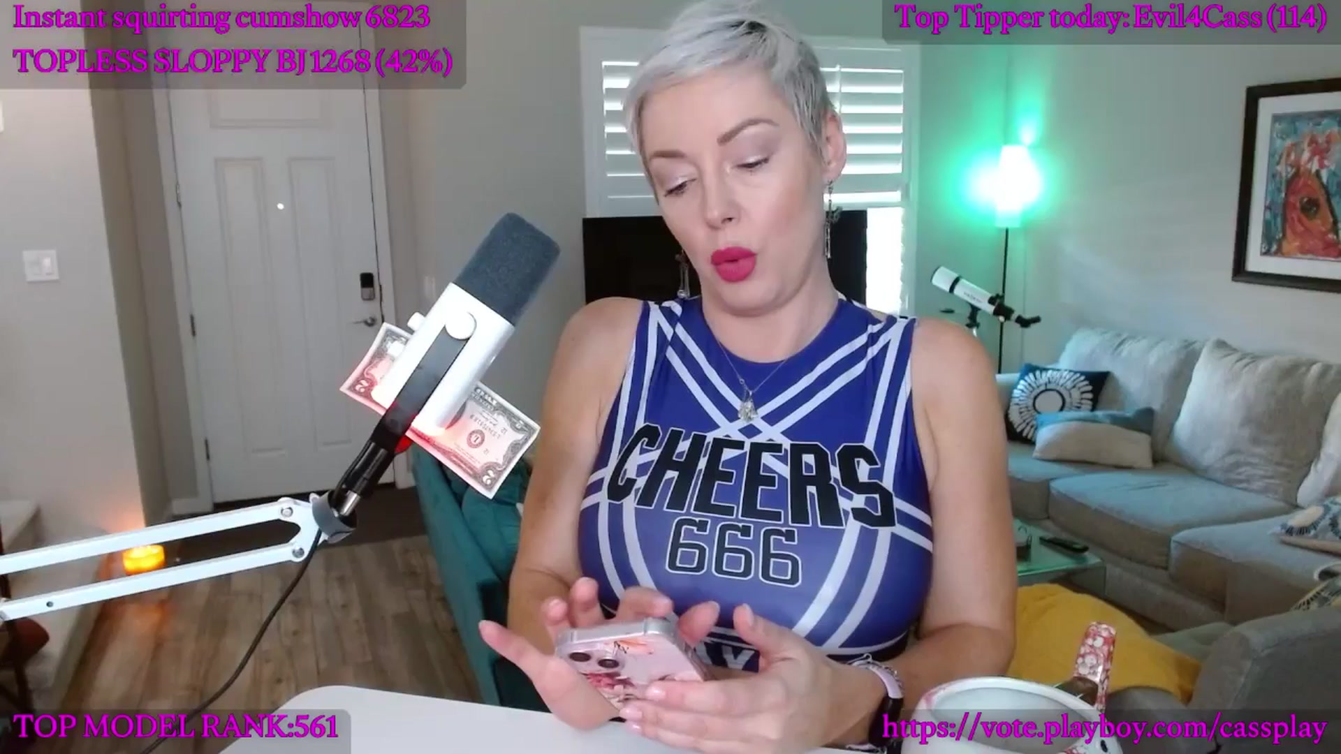 Gallery image thumbnail from Cassplay's myfreecams stream on, 10/15/2025, 22:07 image 13 of 20