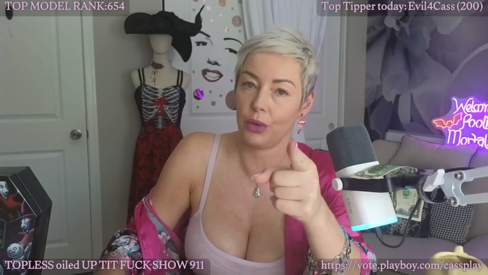 Gallery image thumbnail from Cassplay's myfreecams stream on, 10/27/2025, 18:46 image 8 of 20