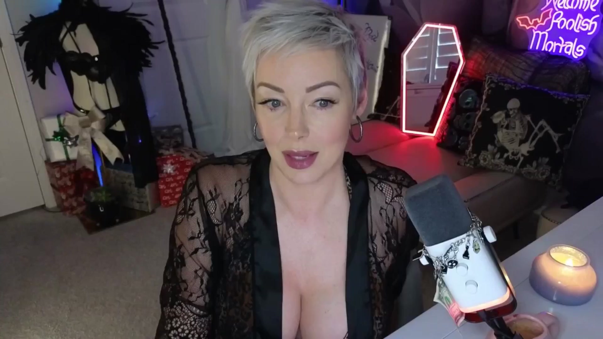 Gallery image thumbnail from Cassplay's myfreecams stream on, 12/09/2025, 22:12 image 16 of 20