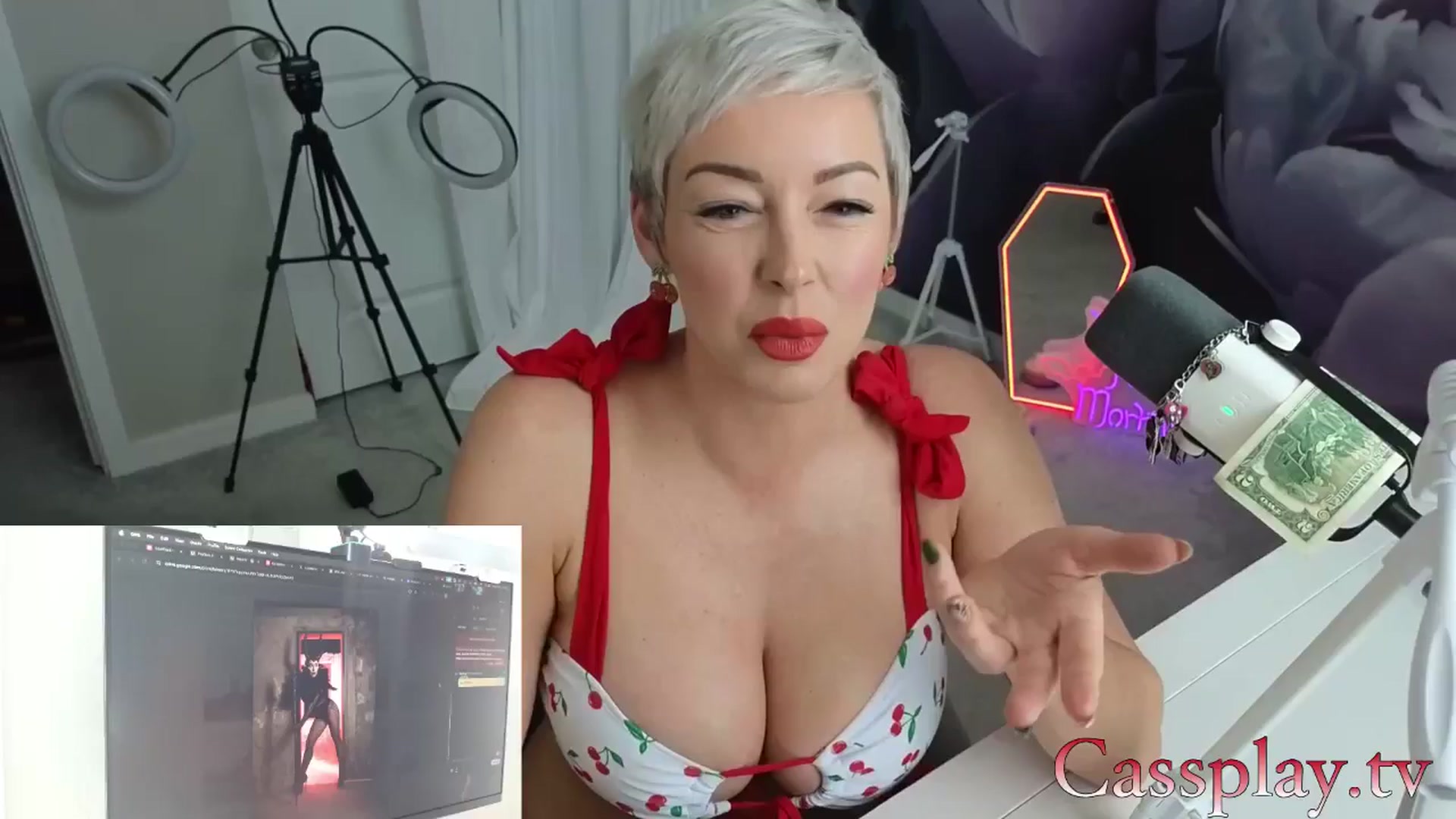 Gallery image thumbnail from Cassplay's myfreecams stream on, 12/14/2025, 16:54 image 15 of 20