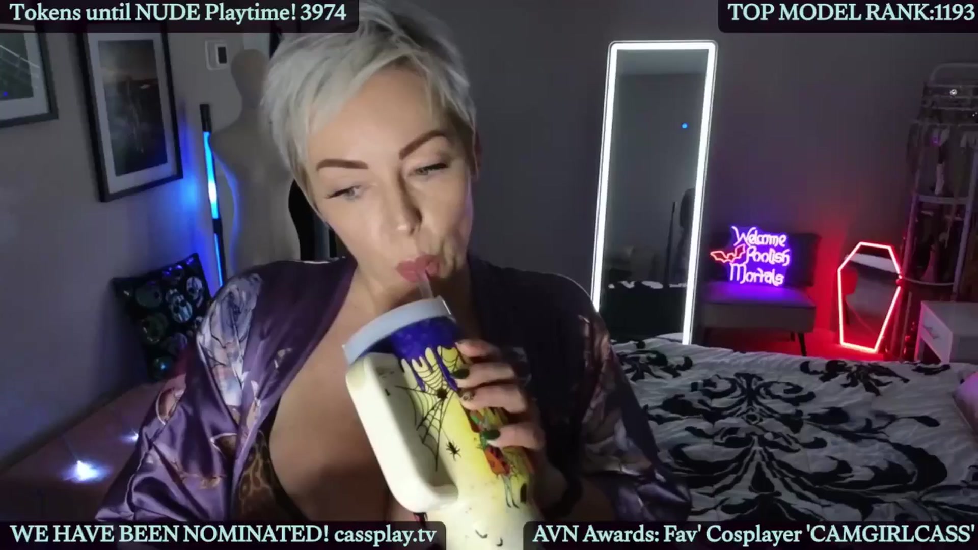 Gallery image thumbnail from Cassplay's myfreecams stream on, 12/18/2025, 22:33 image 7 of 20