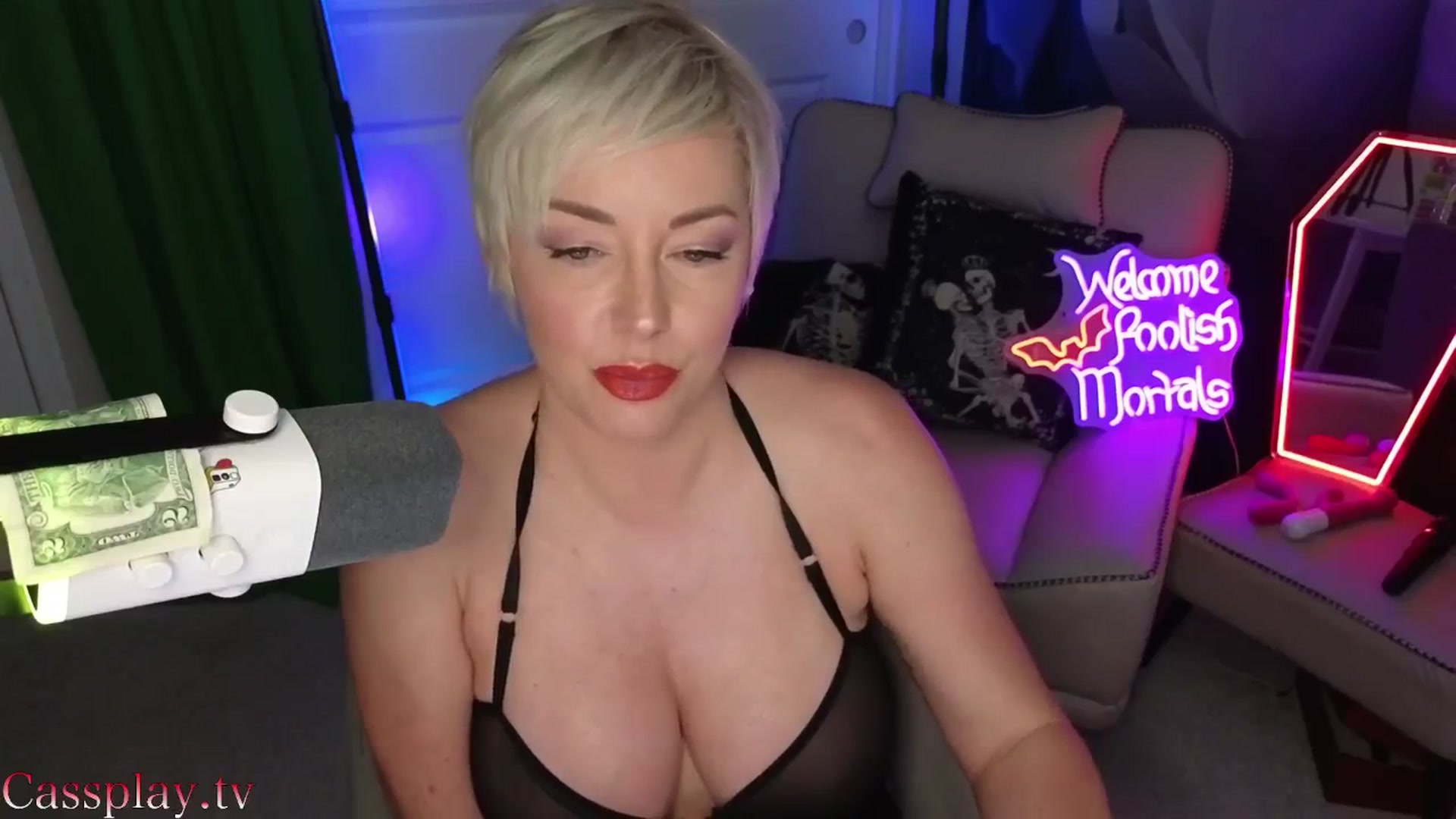 Gallery image thumbnail from Cassplay's myfreecams stream on, 03/19/2026, 21:37 image 18 of 20