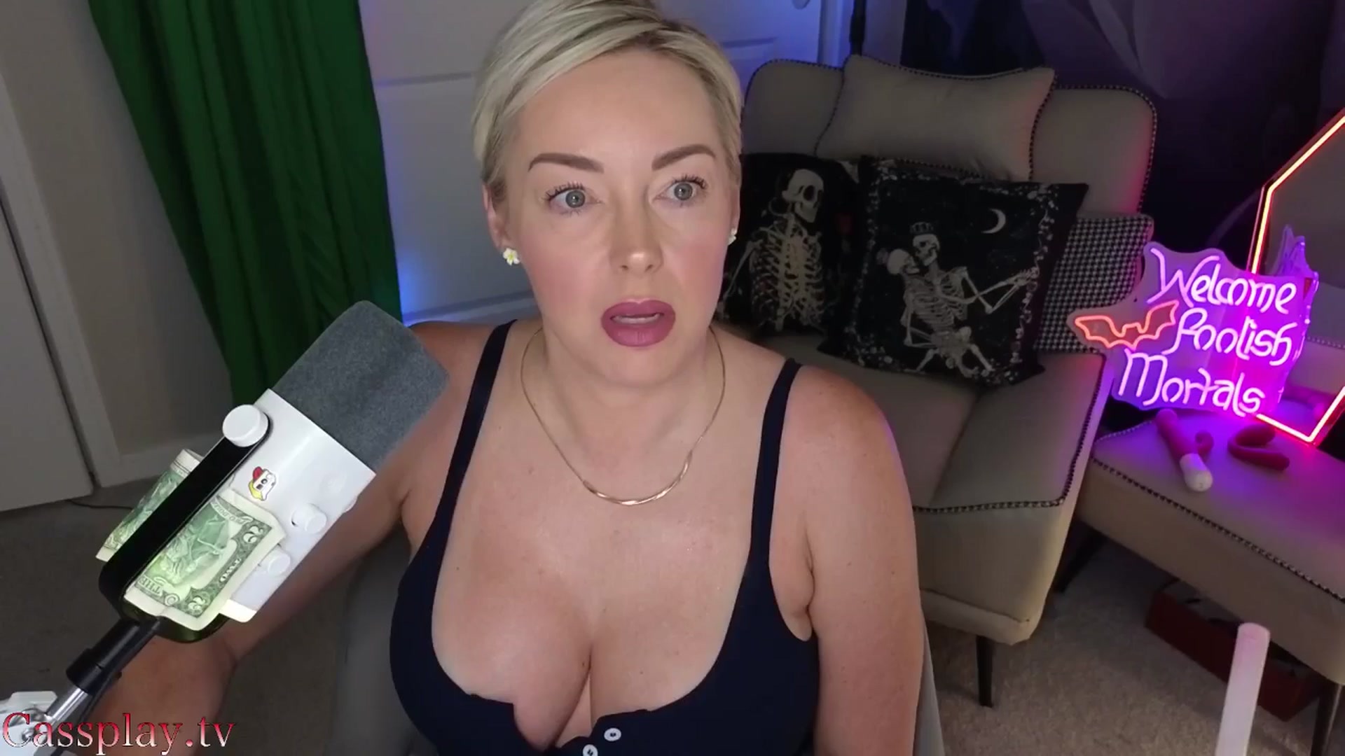 Gallery image thumbnail from Cassplay's myfreecams stream on, 03/22/2026, 20:54 image 18 of 20