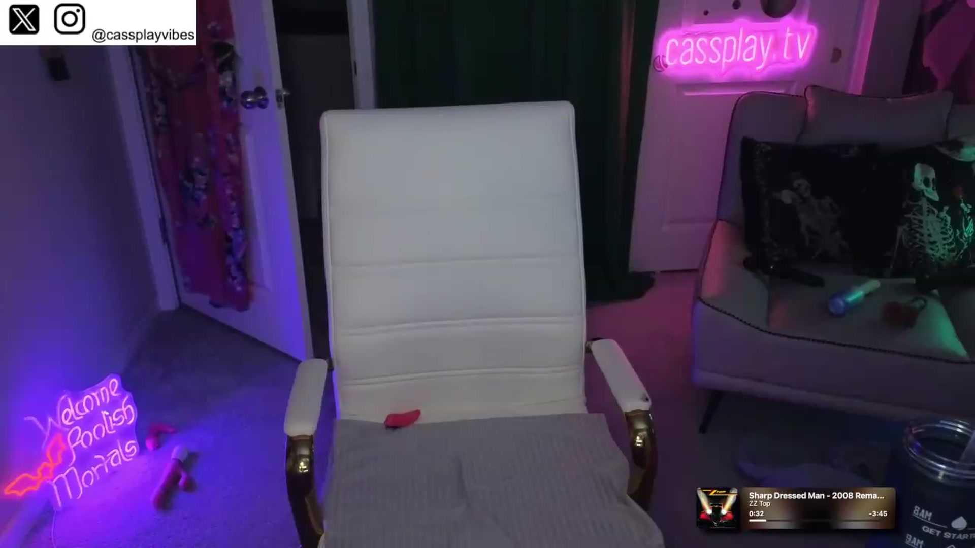 Gallery image thumbnail from Cassplay's myfreecams stream on, 06/13/2026, 19:51 image 8 of 20