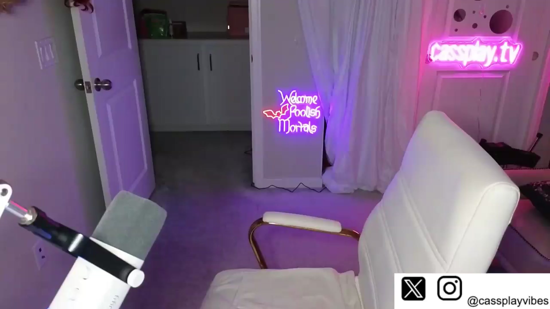 Gallery image thumbnail from Cassplay's myfreecams stream on, 07/19/2026, 13:19 image 13 of 20