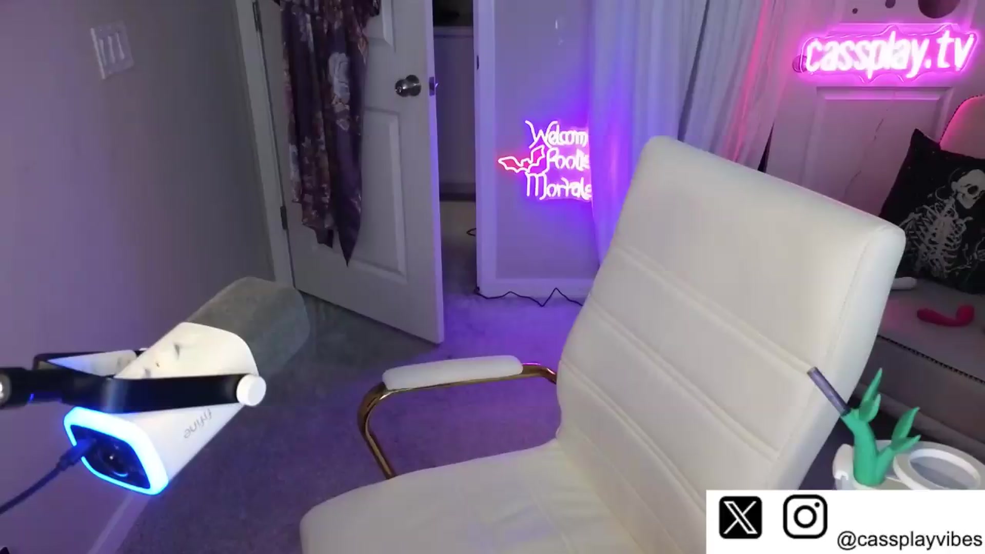 Gallery image thumbnail from Cassplay's myfreecams stream on, 08/02/2026, 19:25 image 9 of 20
