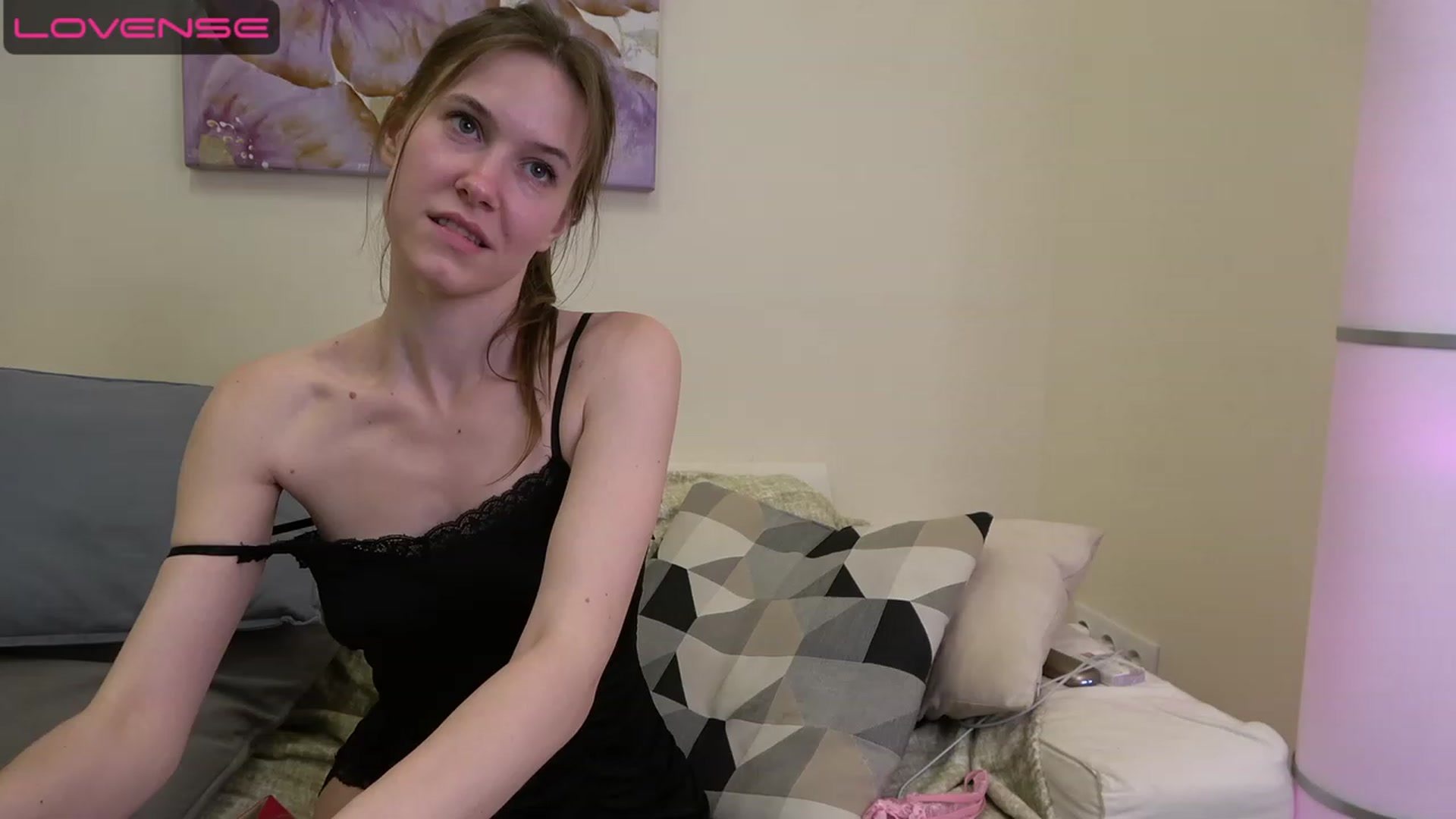 Gallery image thumbnail from CassyLane's myfreecams stream on, 06/19/2023, 22:31 image 17 of 20