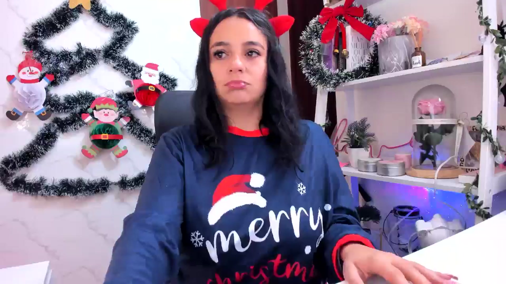 Gallery image thumbnail from CatGomezz's myfreecams stream on, 12/25/2025, 15:48 image 7 of 20