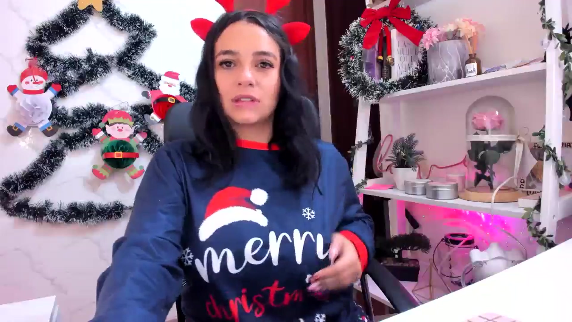 Gallery image thumbnail from CatGomezz's myfreecams stream on, 12/25/2025, 15:48 image 3 of 20