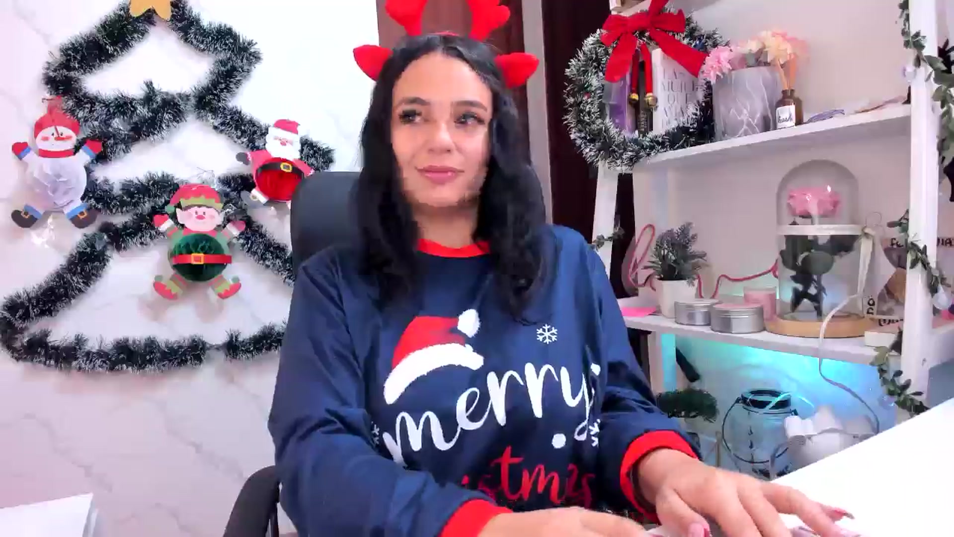 Gallery image thumbnail from CatGomezz's myfreecams stream on, 12/25/2025, 15:48 image 6 of 20