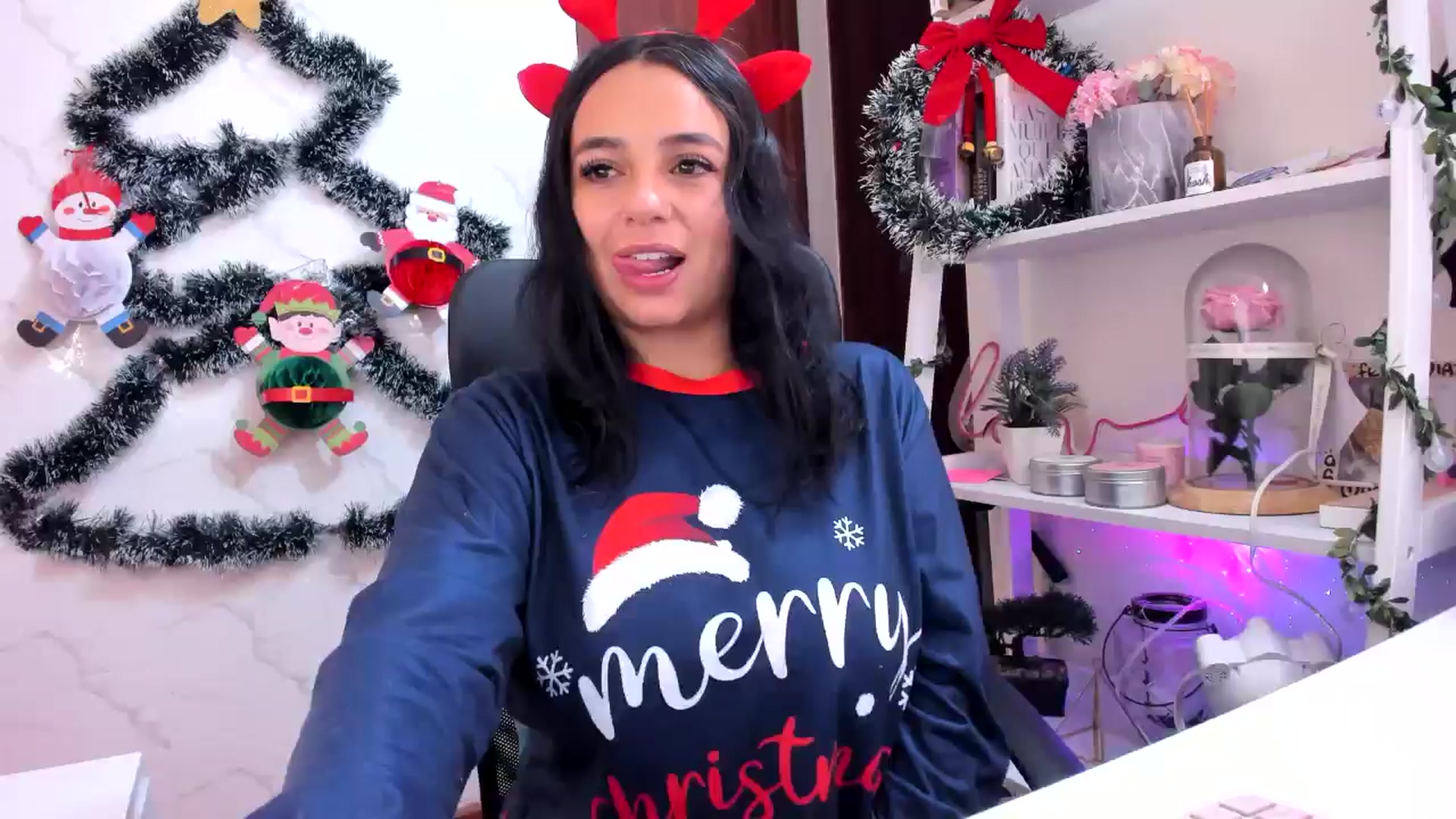 Gallery image thumbnail from CatGomezz's myfreecams stream on, 12/25/2025, 15:48 image 11 of 20