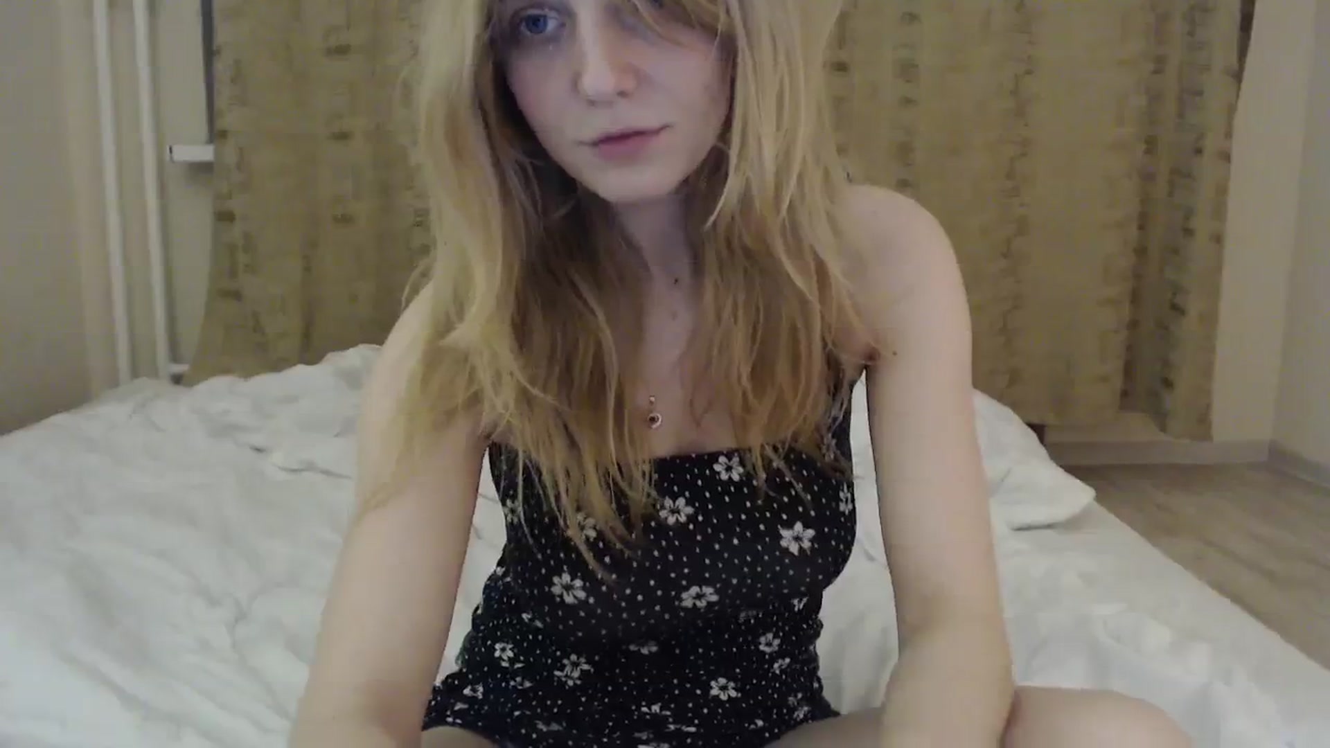 Gallery image thumbnail from CatInMilkland's myfreecams stream on, 03/17/2024, 19:19 image 19 of 20