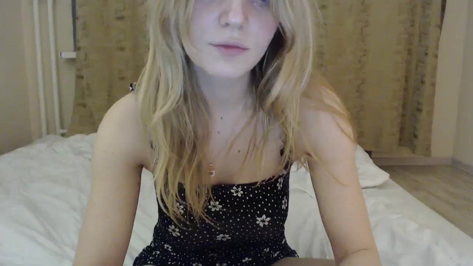 Gallery image thumbnail from CatInMilkland's myfreecams stream on, 03/17/2024, 19:19 image 17 of 20