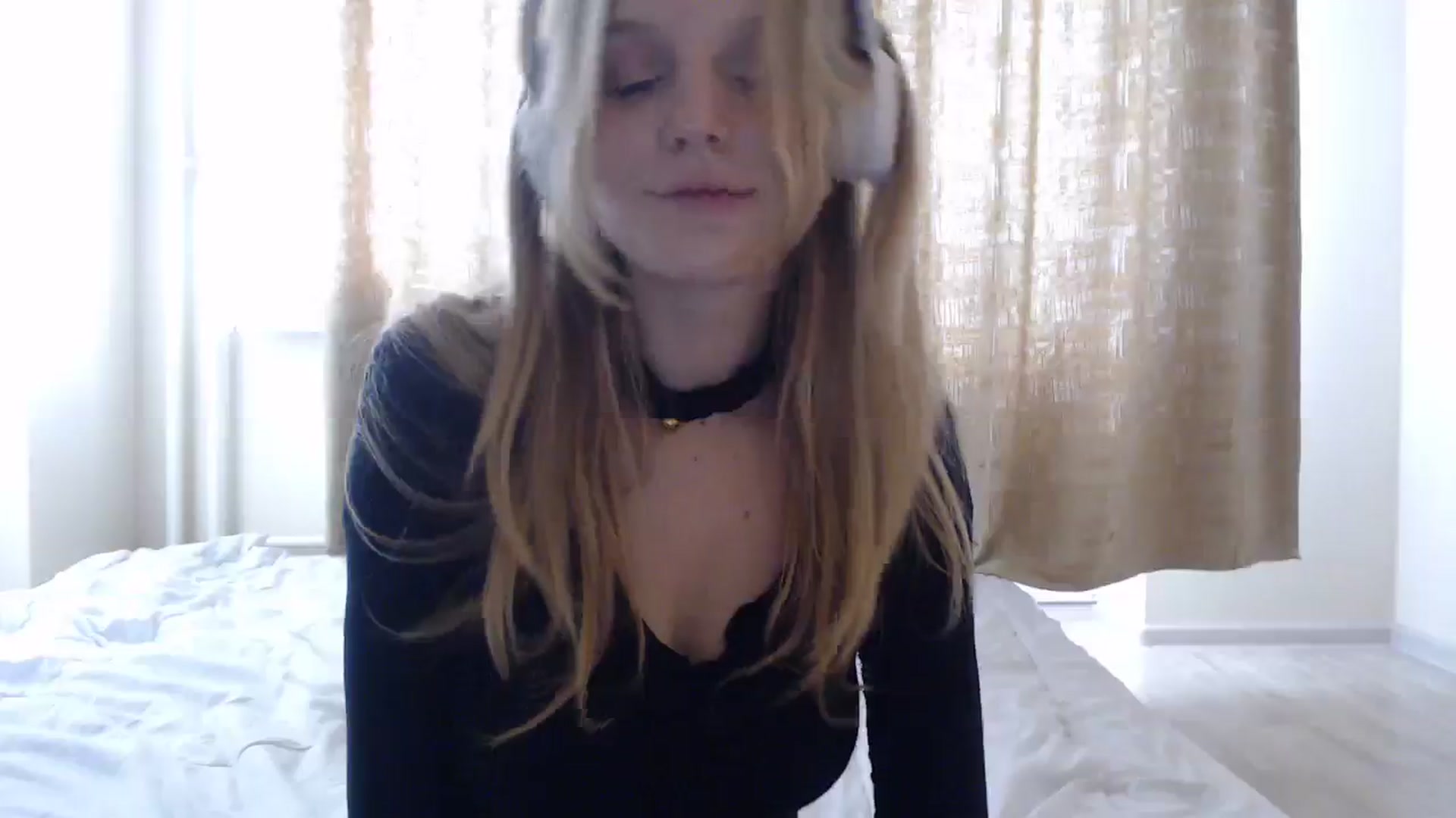 Gallery image thumbnail from CatInMilkland's myfreecams stream on, 07/09/2024, 16:59 image 5 of 20