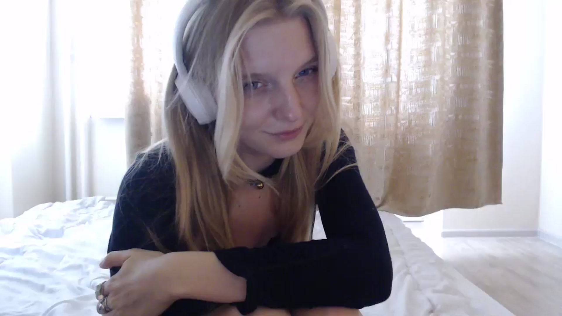 Gallery image thumbnail from CatInMilkland's myfreecams stream on, 07/09/2024, 16:59 image 18 of 20