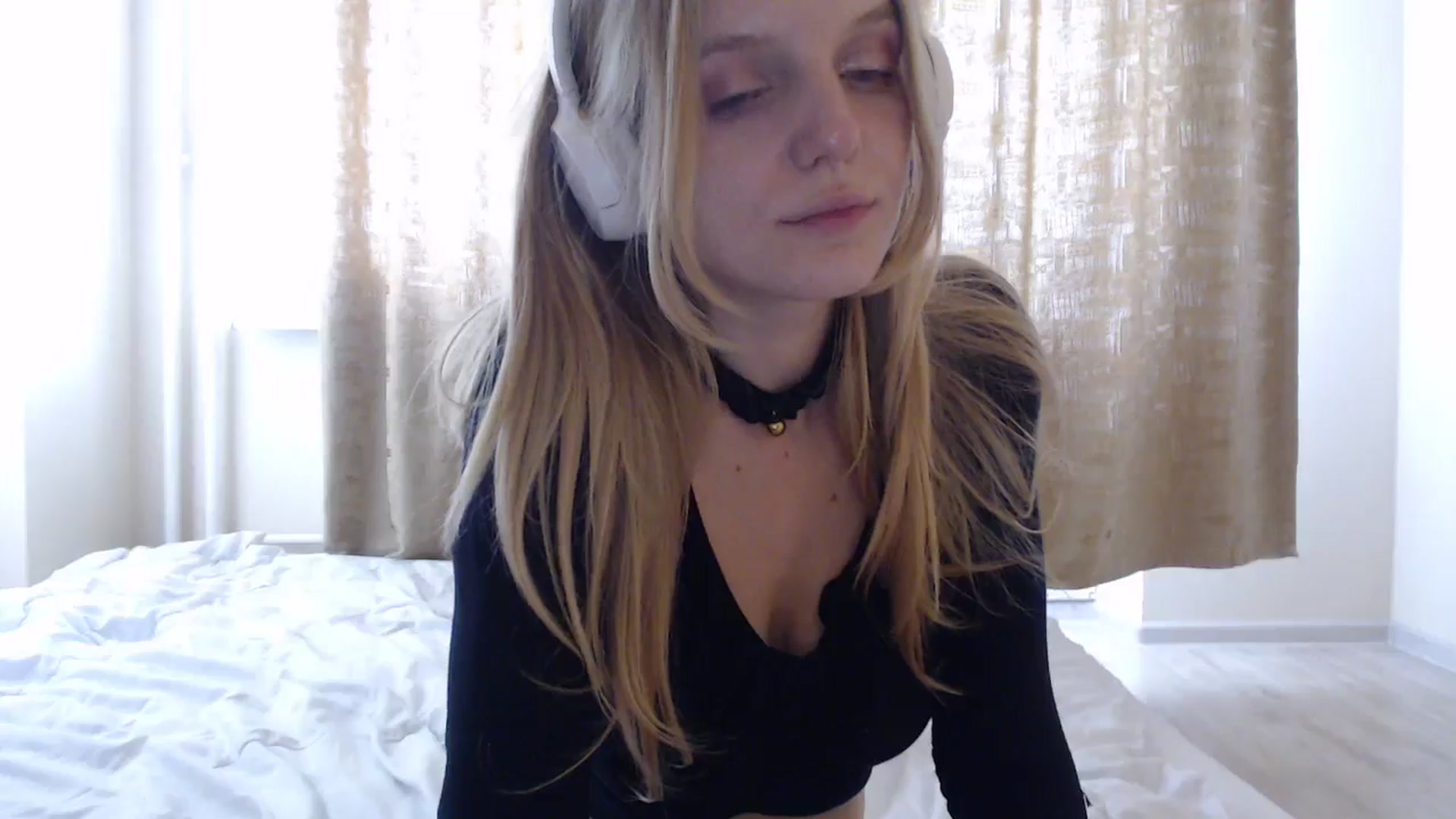 Gallery image thumbnail from CatInMilkland's myfreecams stream on, 07/09/2024, 16:59 image 7 of 20