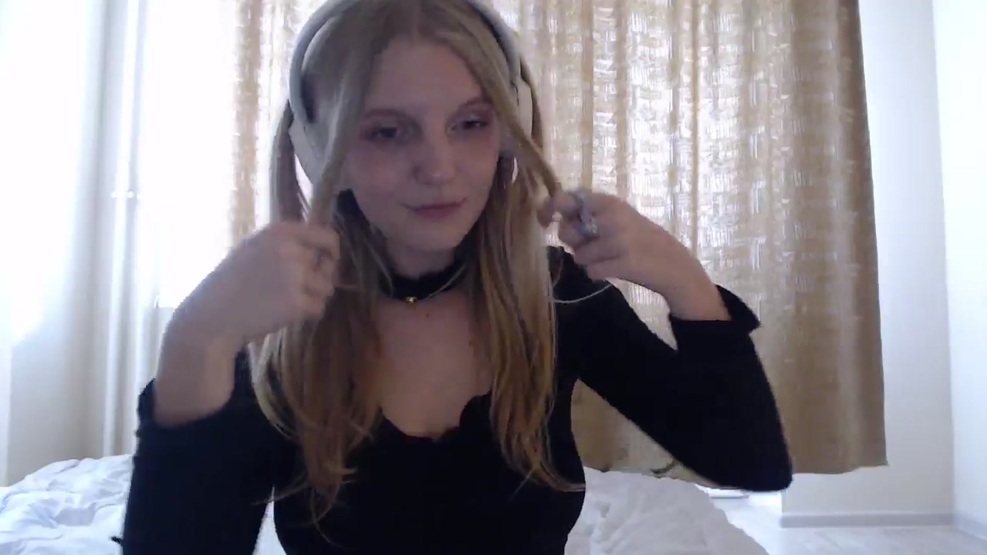 Gallery image thumbnail from CatInMilkland's myfreecams stream on, 07/09/2024, 16:59 image 17 of 20