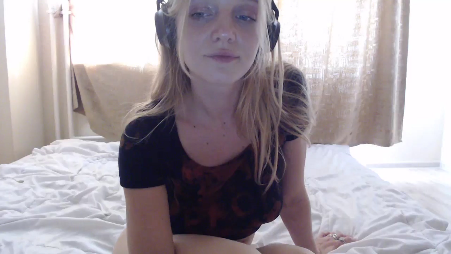 Gallery image thumbnail from CatInMilkland's myfreecams stream on, 07/24/2024, 16:52 image 14 of 20