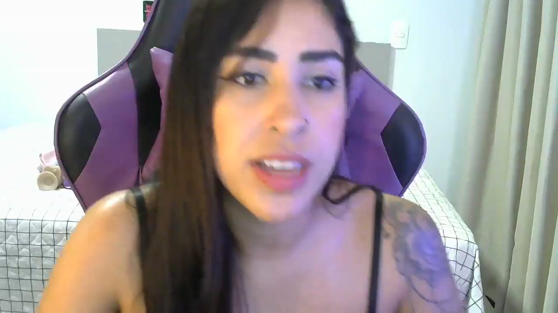 Gallery image thumbnail from Cat_Star's myfreecams stream on, 12/28/2024, 15:08 image 10 of 20