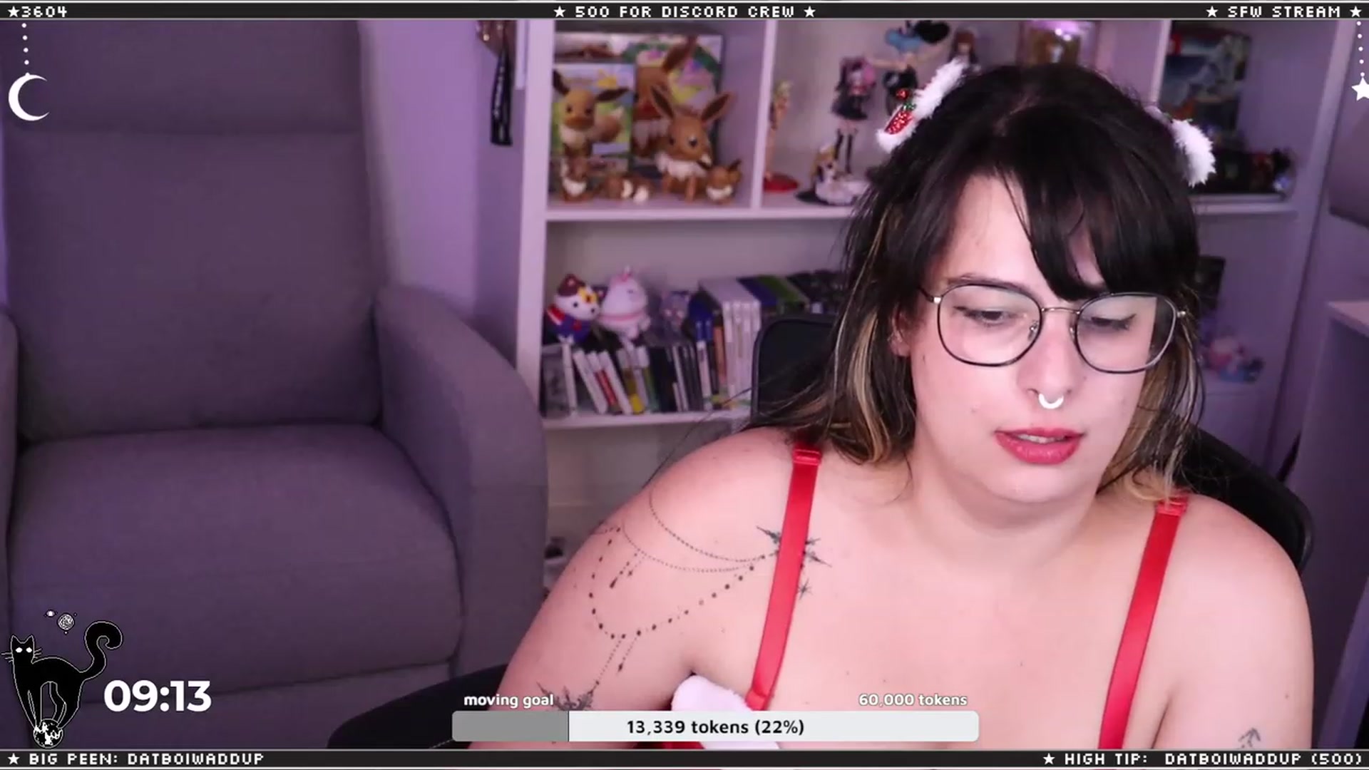 Gallery image thumbnail from Cat__'s myfreecams stream on, 12/18/2023, 09:33 image 11 of 20