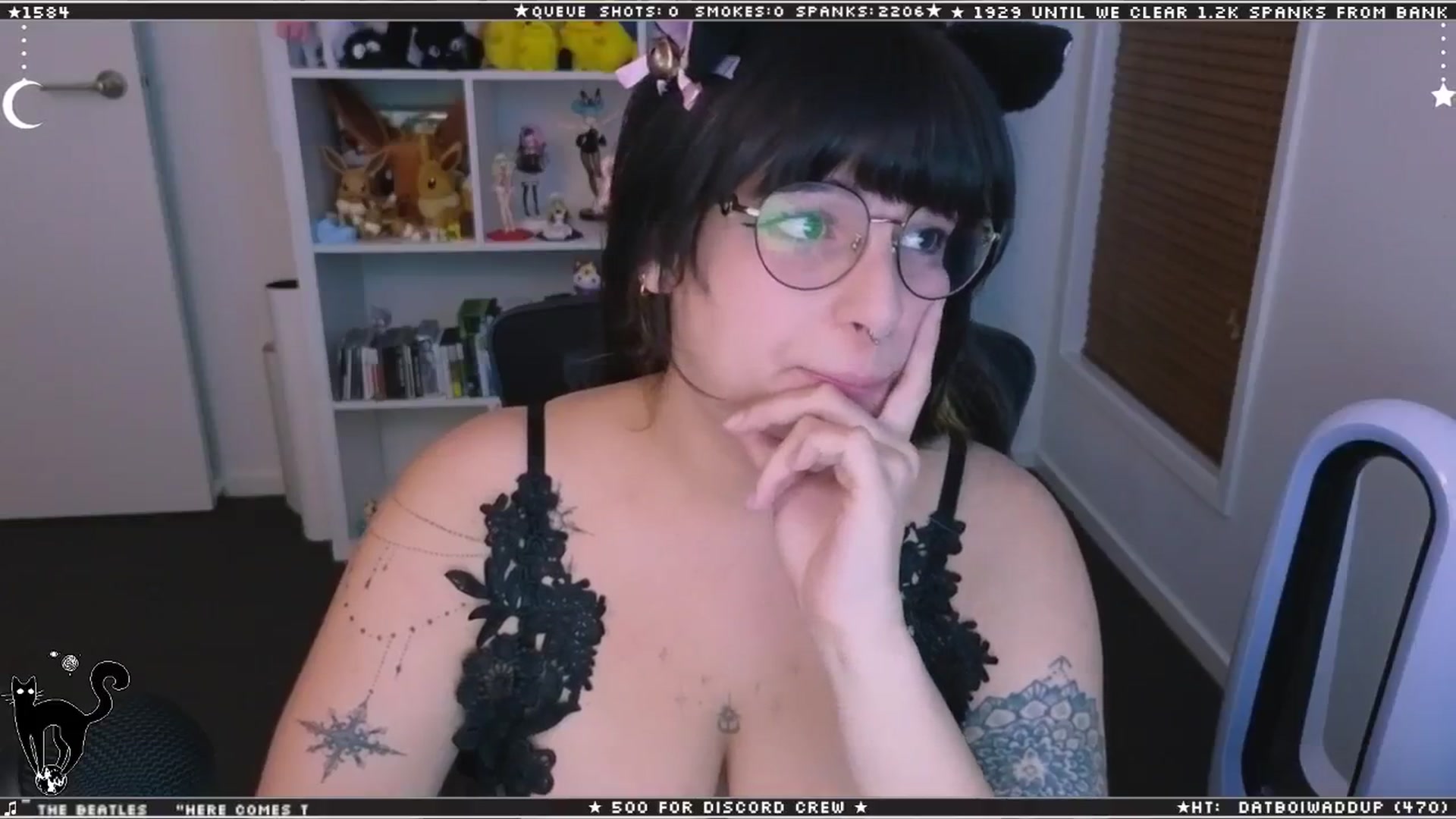 Gallery image thumbnail from Cat__'s myfreecams stream on, 04/21/2024, 11:46 image 15 of 20