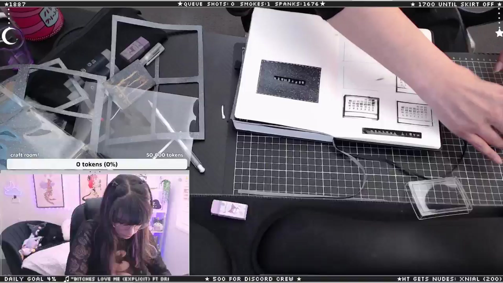 Gallery image thumbnail from Cat__'s myfreecams stream on, 09/12/2024, 05:19 image 13 of 20