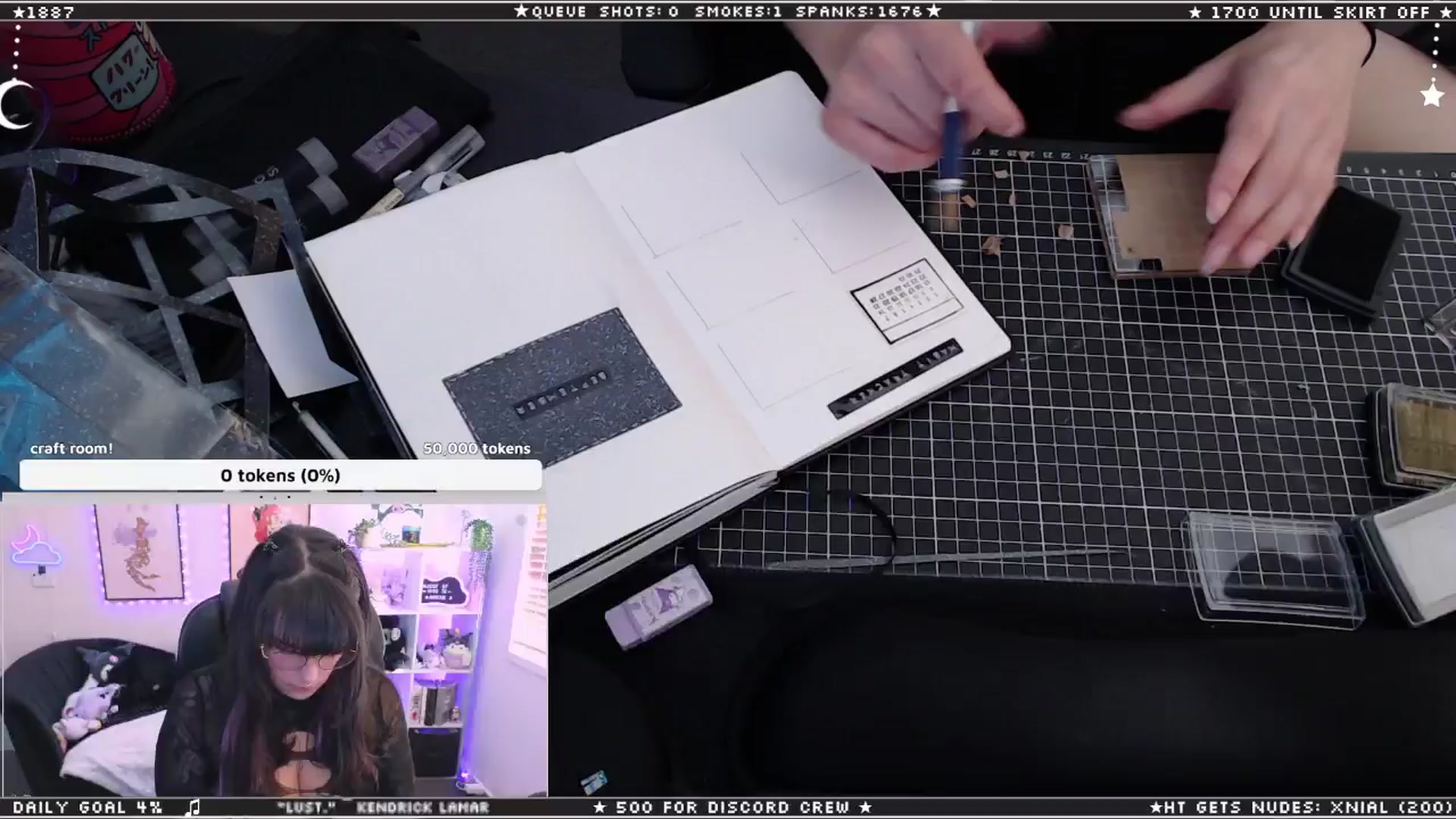 Gallery image thumbnail from Cat__'s myfreecams stream on, 09/12/2024, 05:19 image 12 of 20