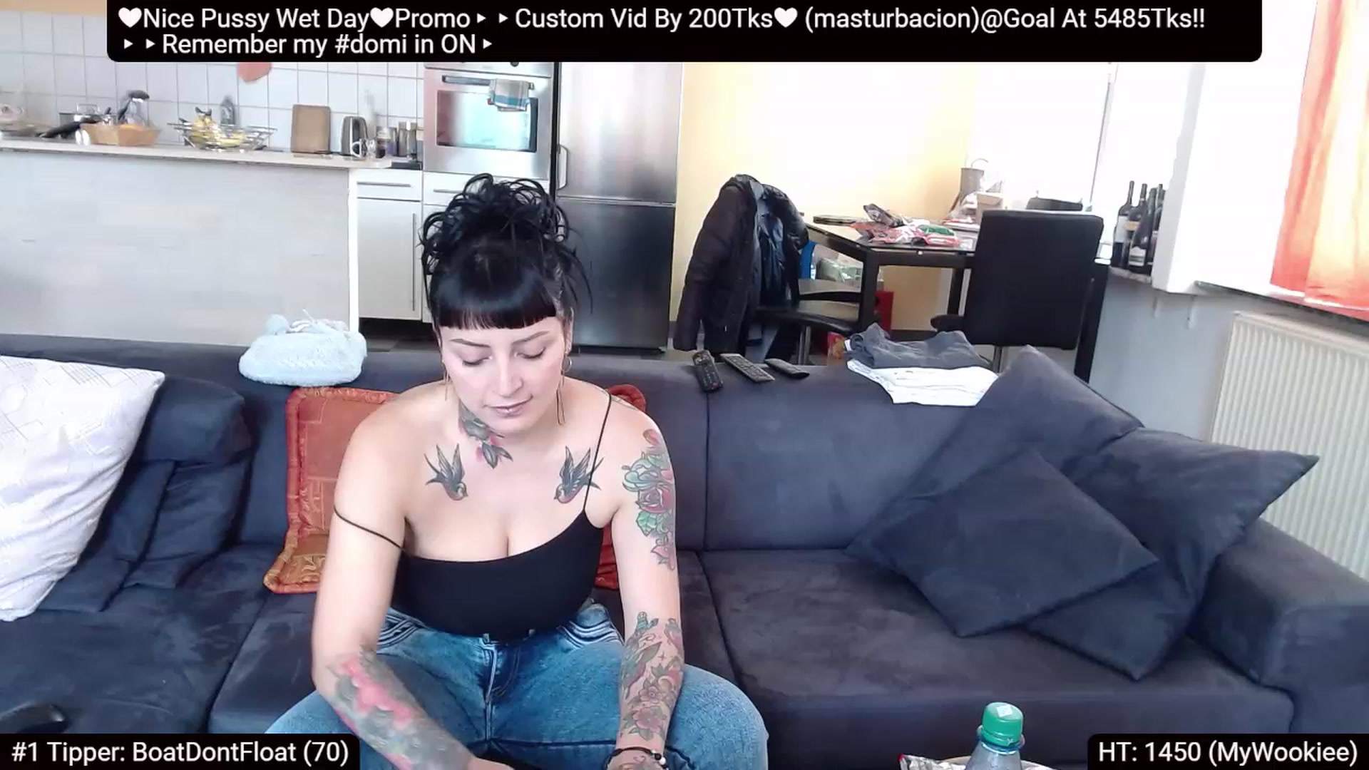 Gallery image thumbnail from Catabrown's myfreecams stream on, 04/21/2023, 09:16 image 8 of 20