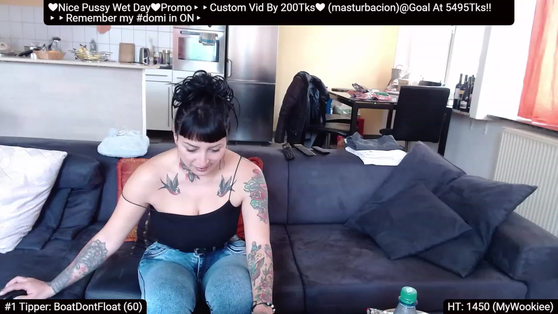 Gallery image thumbnail from Catabrown's myfreecams stream on, 04/21/2023, 09:16 image 4 of 20